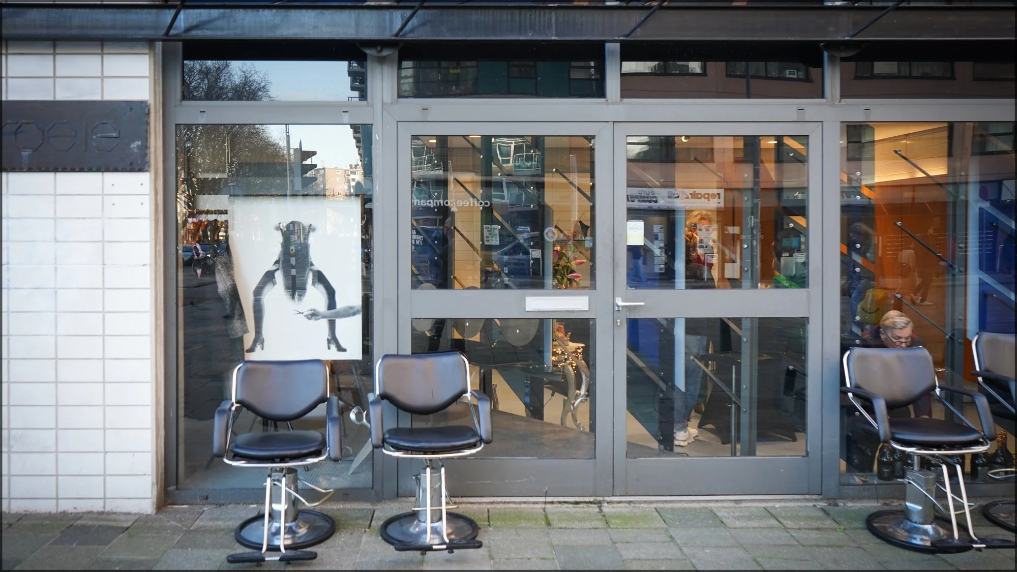 Kapsalon Guy Pieroelie, Mariniersweg 301 | Rotterdam