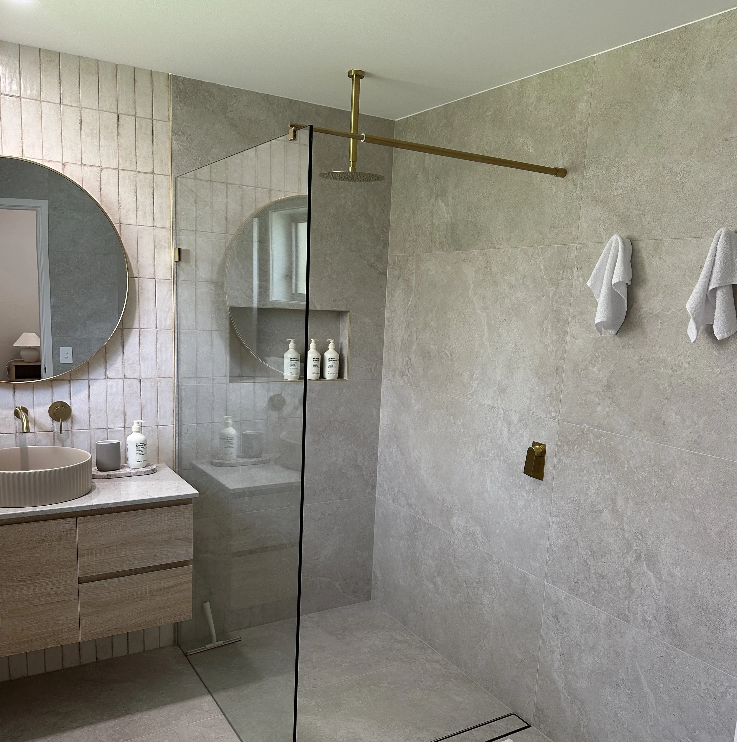 Mobys Beach Resort Bathroom, Blueys Beach