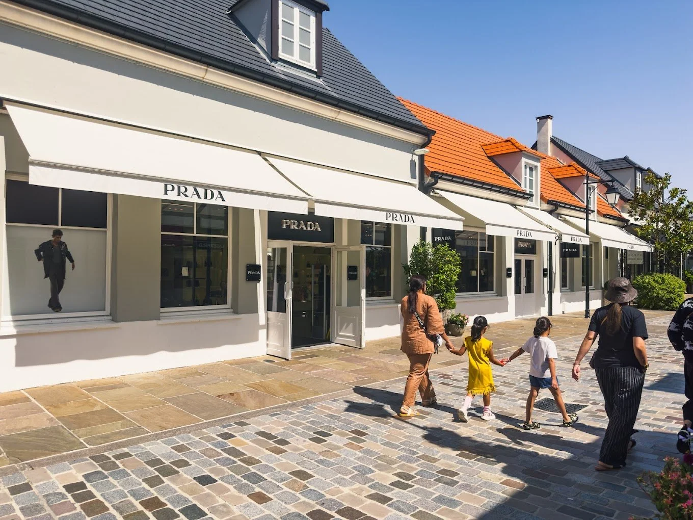 Weekendje outlet shoppen met de trein: dit zijn mijn favoriete outlet stores in Nederland, België & Frankrijk