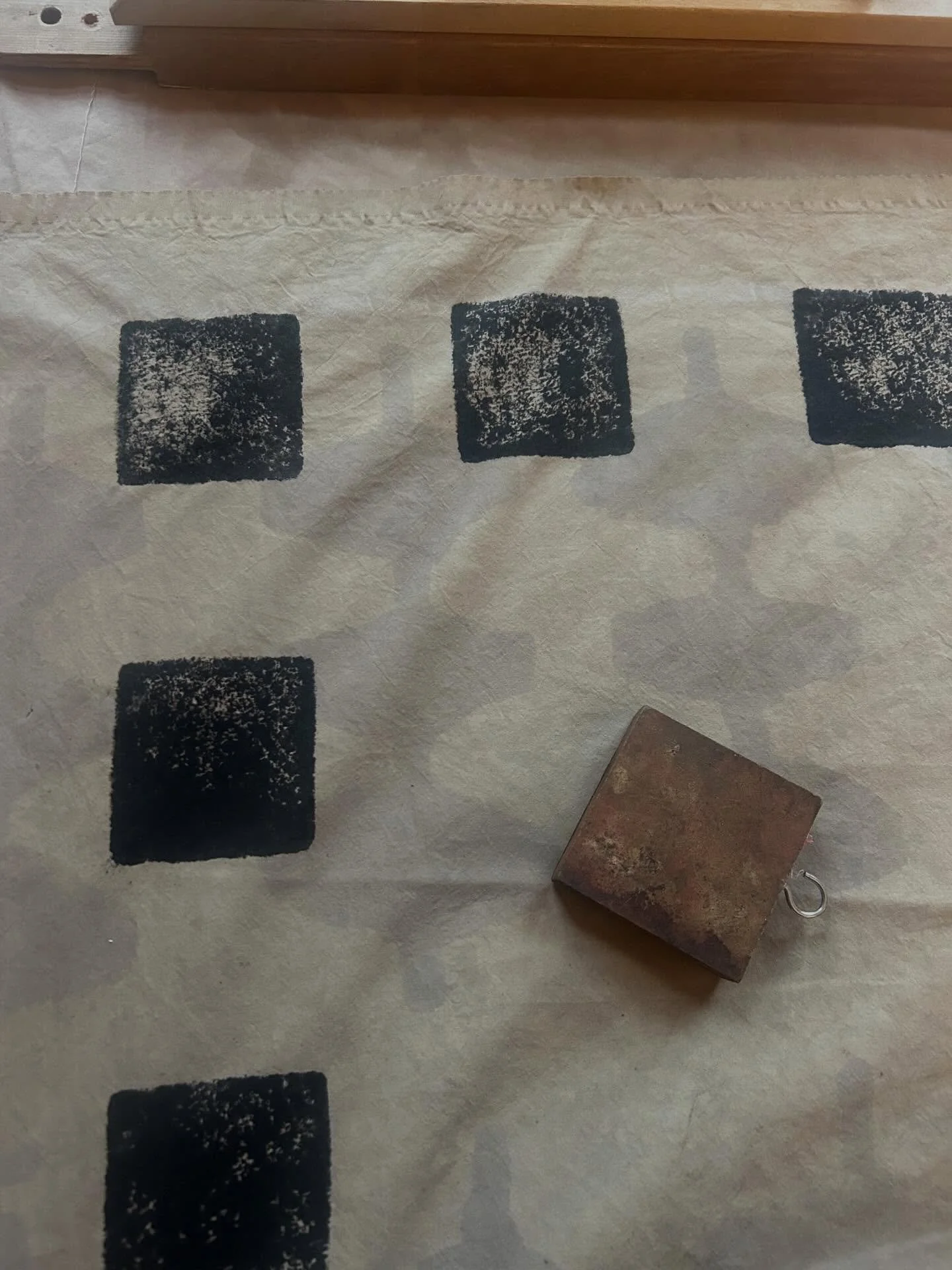 Mordant printed and then overprinting with a block and iron.
Only 3m left to do 😅 
#skirt 
#blockprint 
#repeatpattern 
#pattern 
#modernist