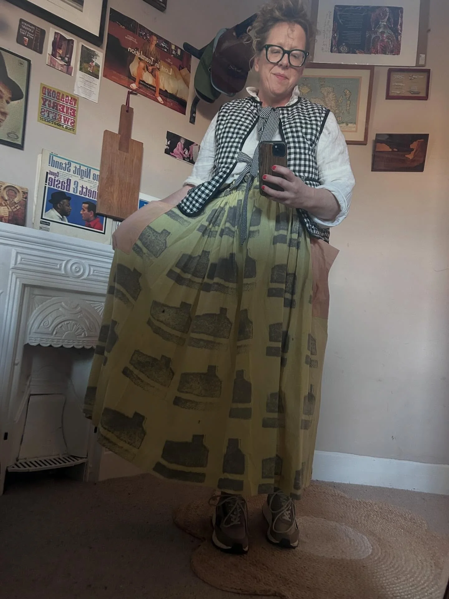 Today is a brave day.
I realised that maybe the best way to show people my new small "capsule" of clothes is to wear them myself . So excuse the awkward pictures. 
The skirts are all hand dyed and printed by me .  These  first ones have als