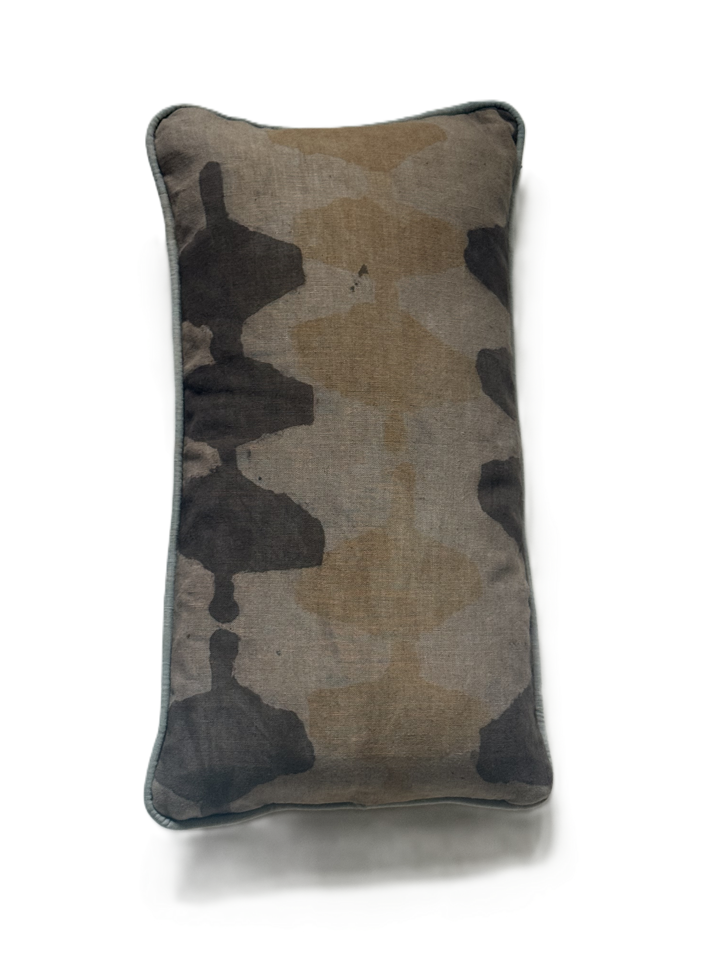 Small rectangular cushion 002