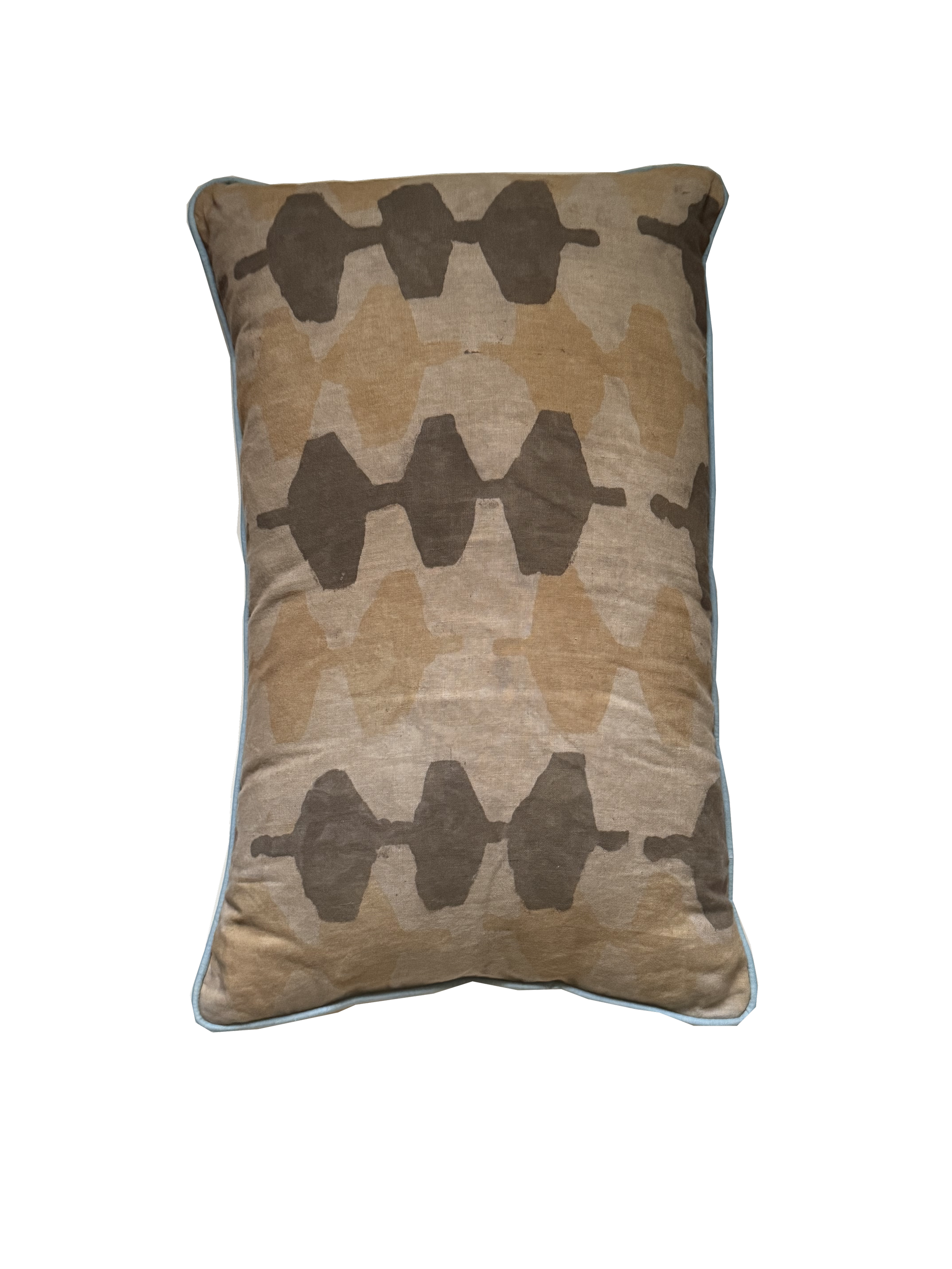 Large rectangular cushion 024