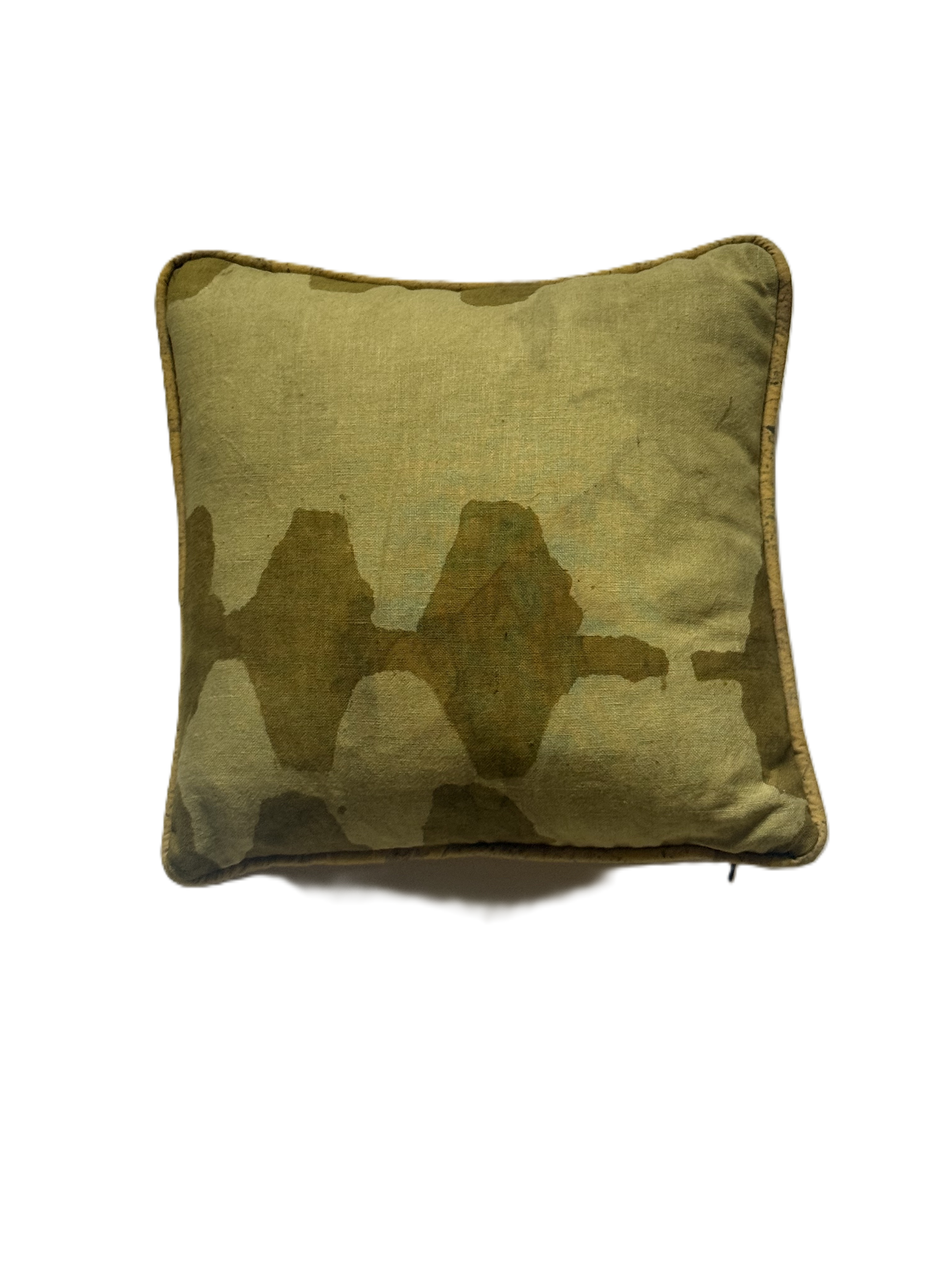 Small square cushion 005
