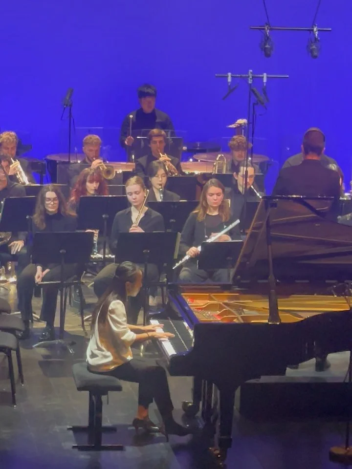 Je suis tr&egrave;s contente d&rsquo;avoir jou&eacute; le Concerto pour piano et instruments &agrave; vent de Stravinsky au CNSMDP🤩
Merci &agrave; @conservatoire_de_paris , @florentdidier_conductor et aux musiciens de l&rsquo;orchestre!!✨

パリ国立高等音楽院