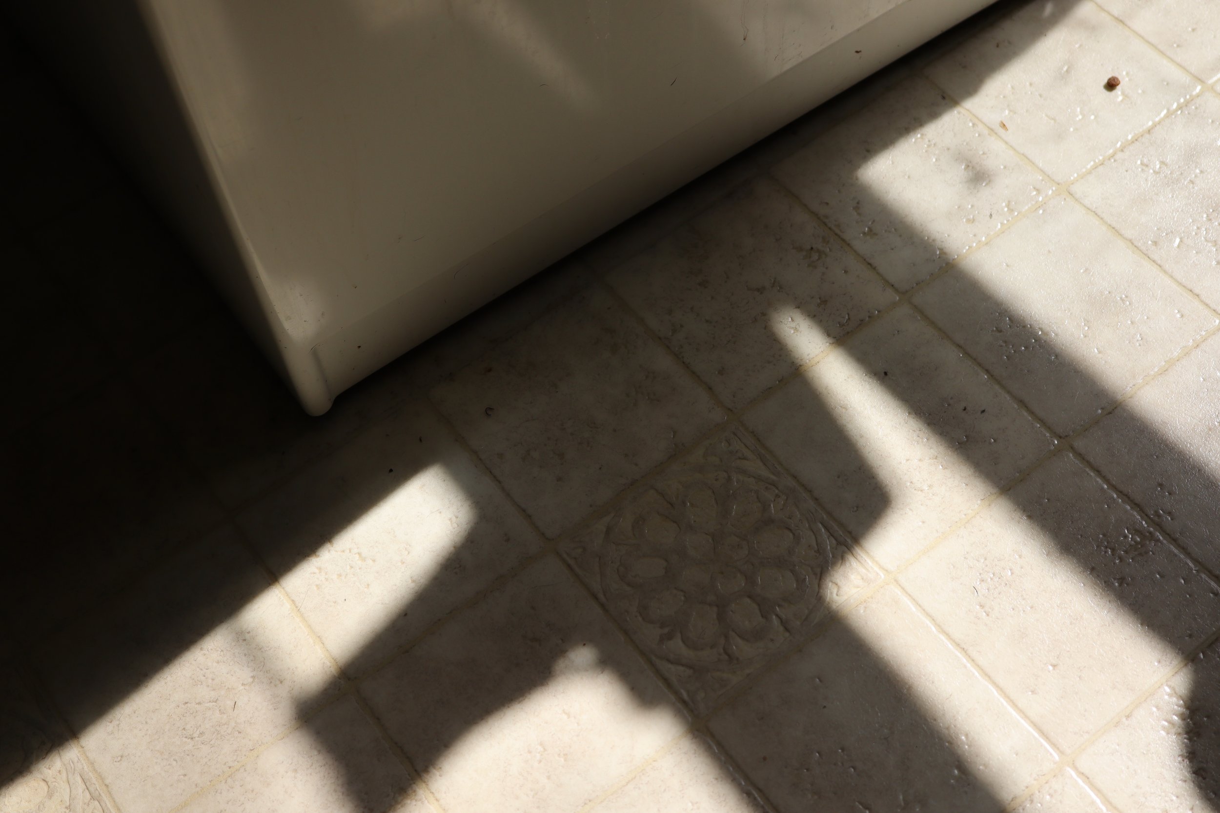 [line]kitchen floor light.jpeg