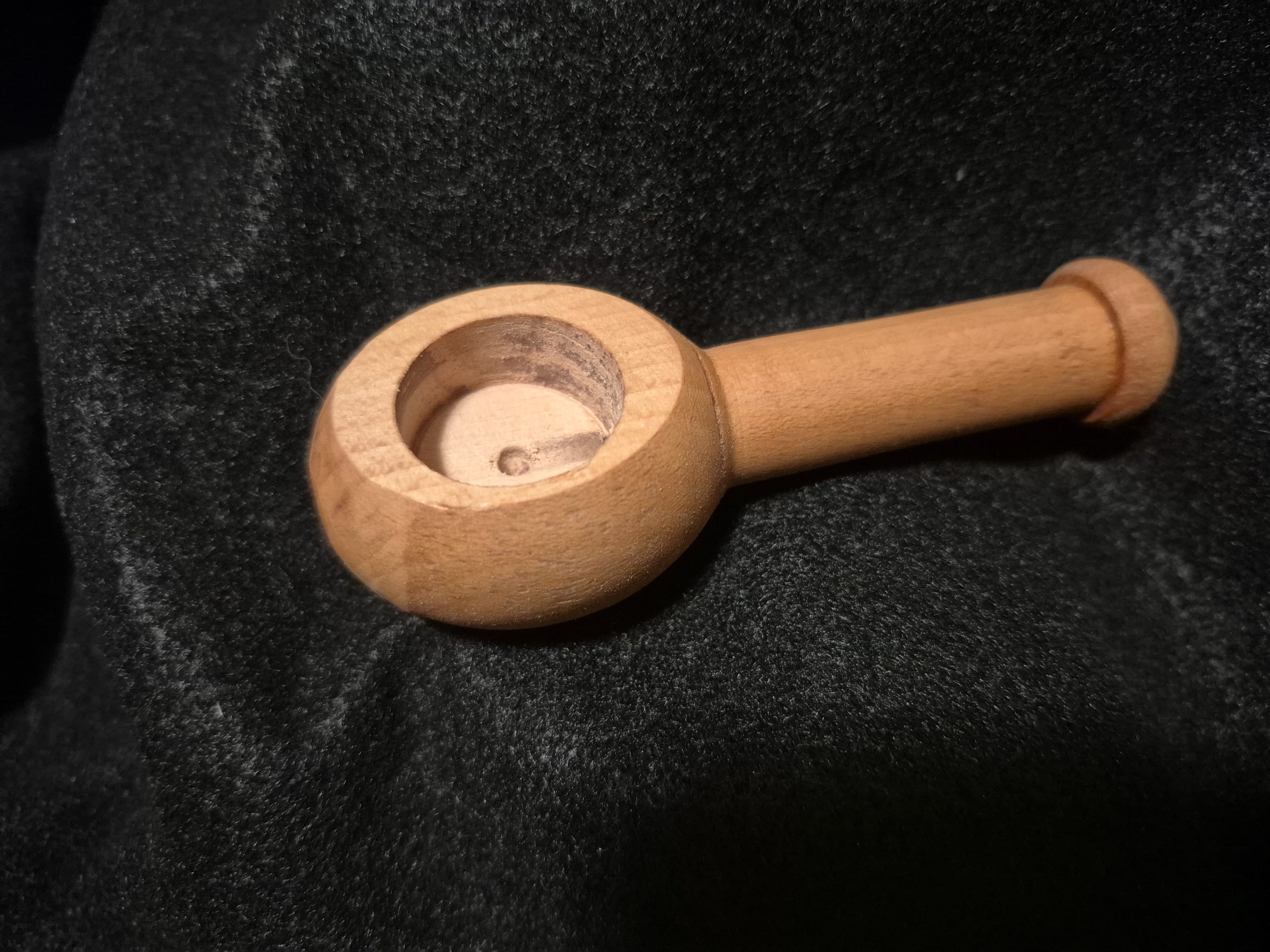Cherry Pipe with carb hole
