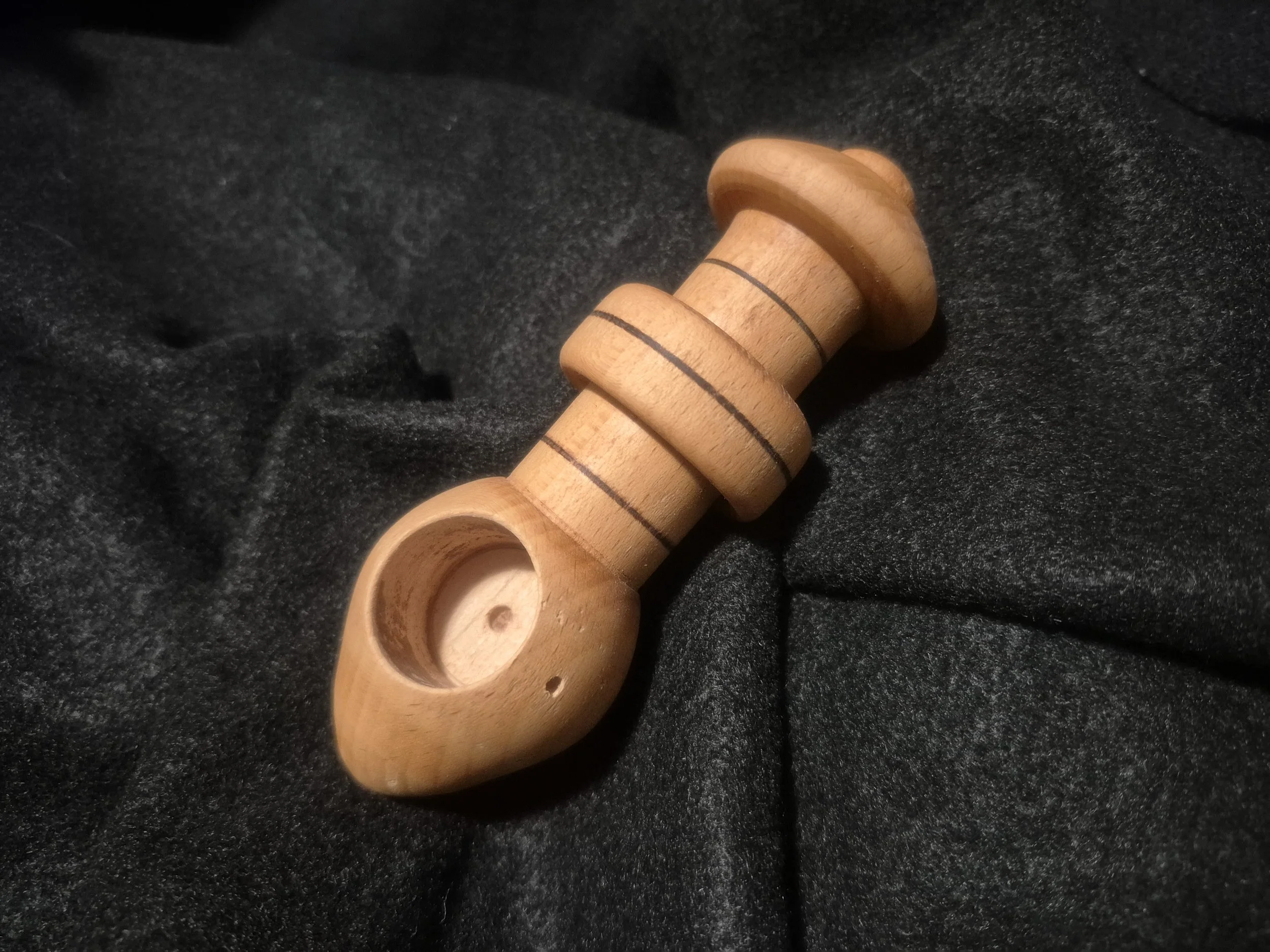Cherry Pipe with carb hole