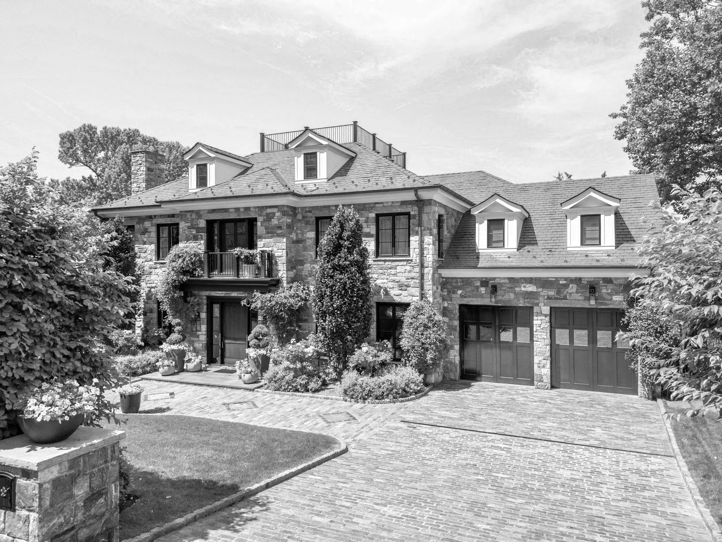 Majestic Home