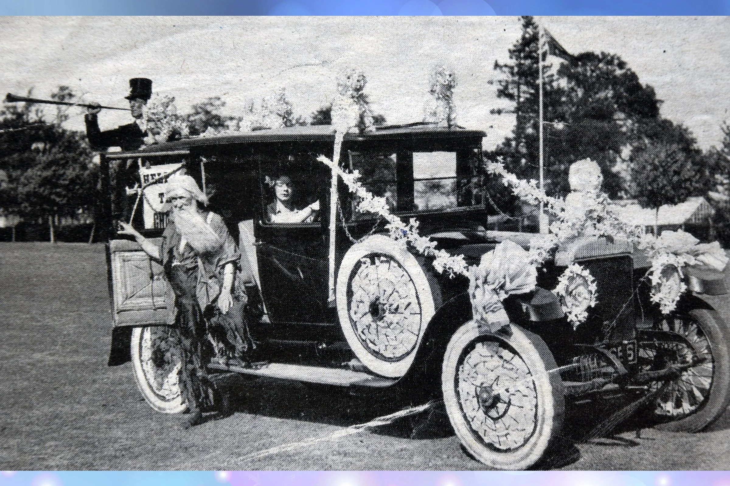  A Decorated Collecting Vehicle 