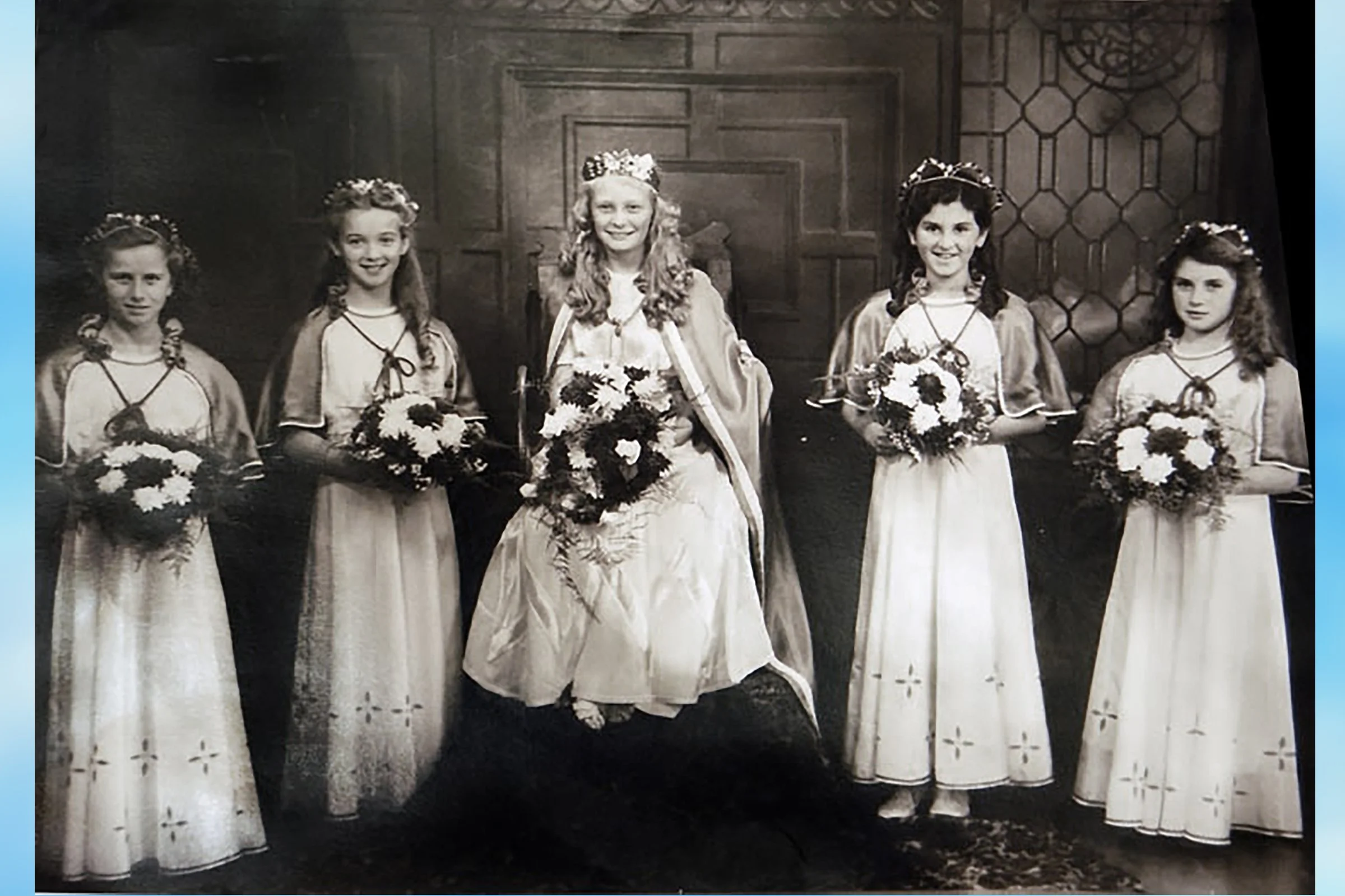  CYNTHIA  with JOY NEALE, SHEILA GILL, MILDRED HEWITT & CHRISTINE RENDELL 1948