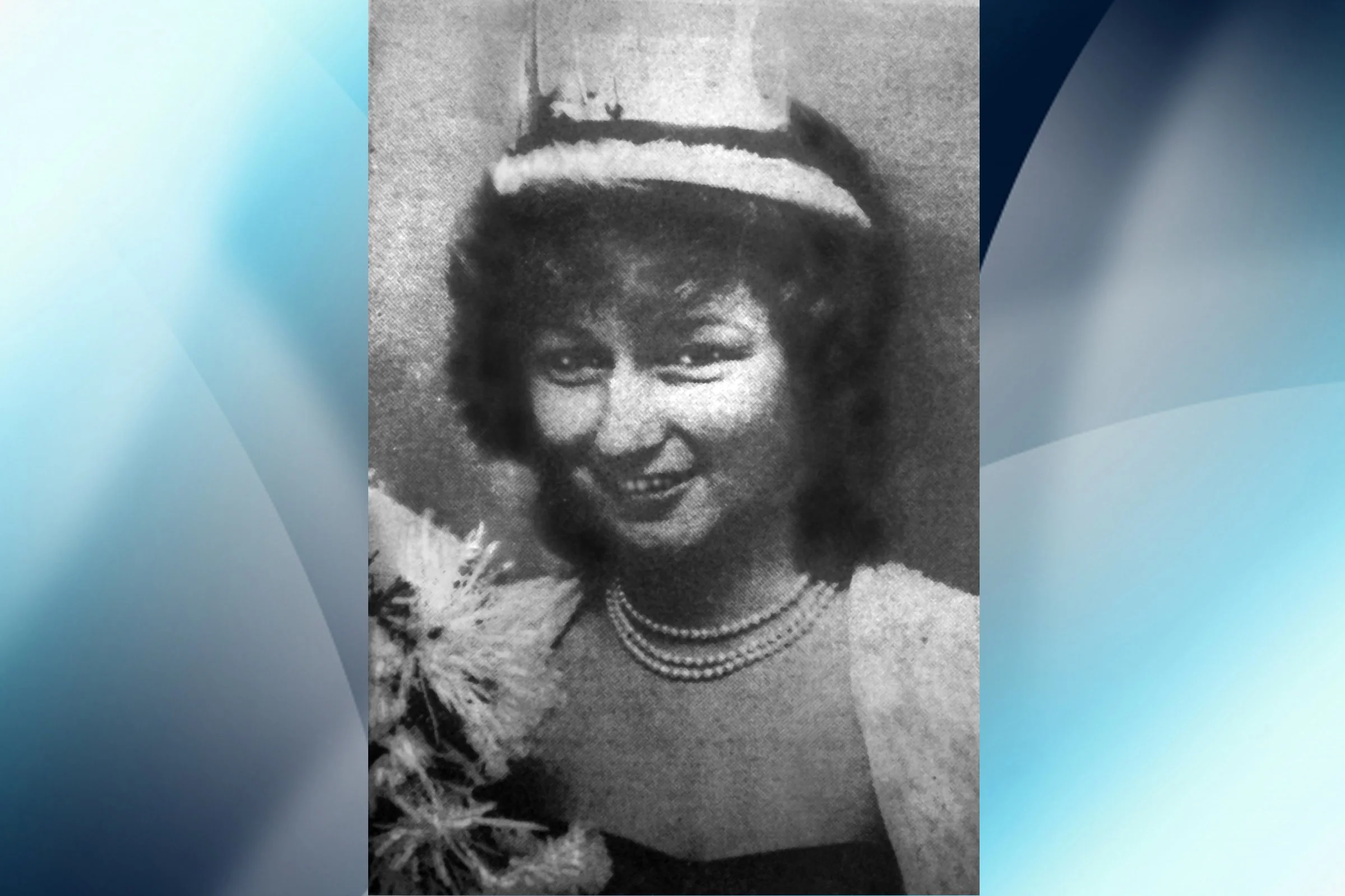  BEVERLEY SOAMES  - QUEEN 1982