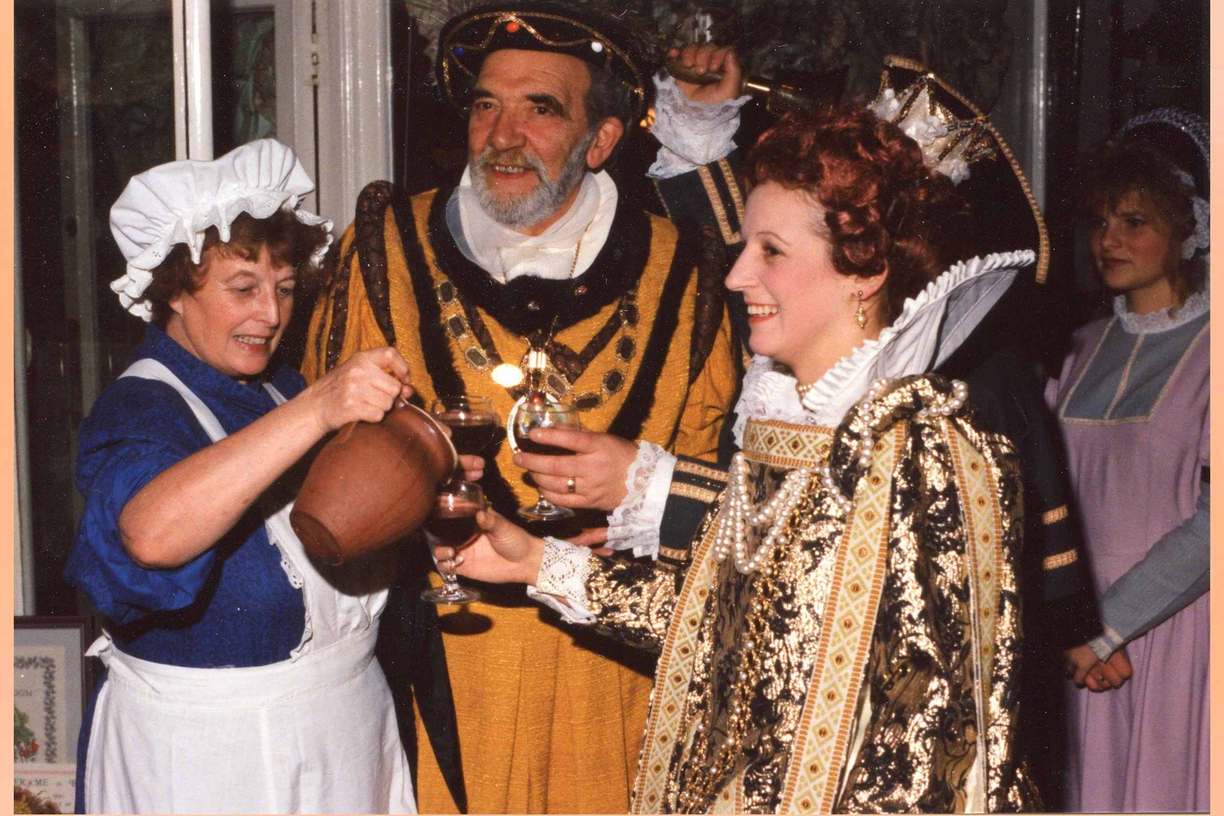 MARY as Queen Elizabeth at the 1991 Extravaganza