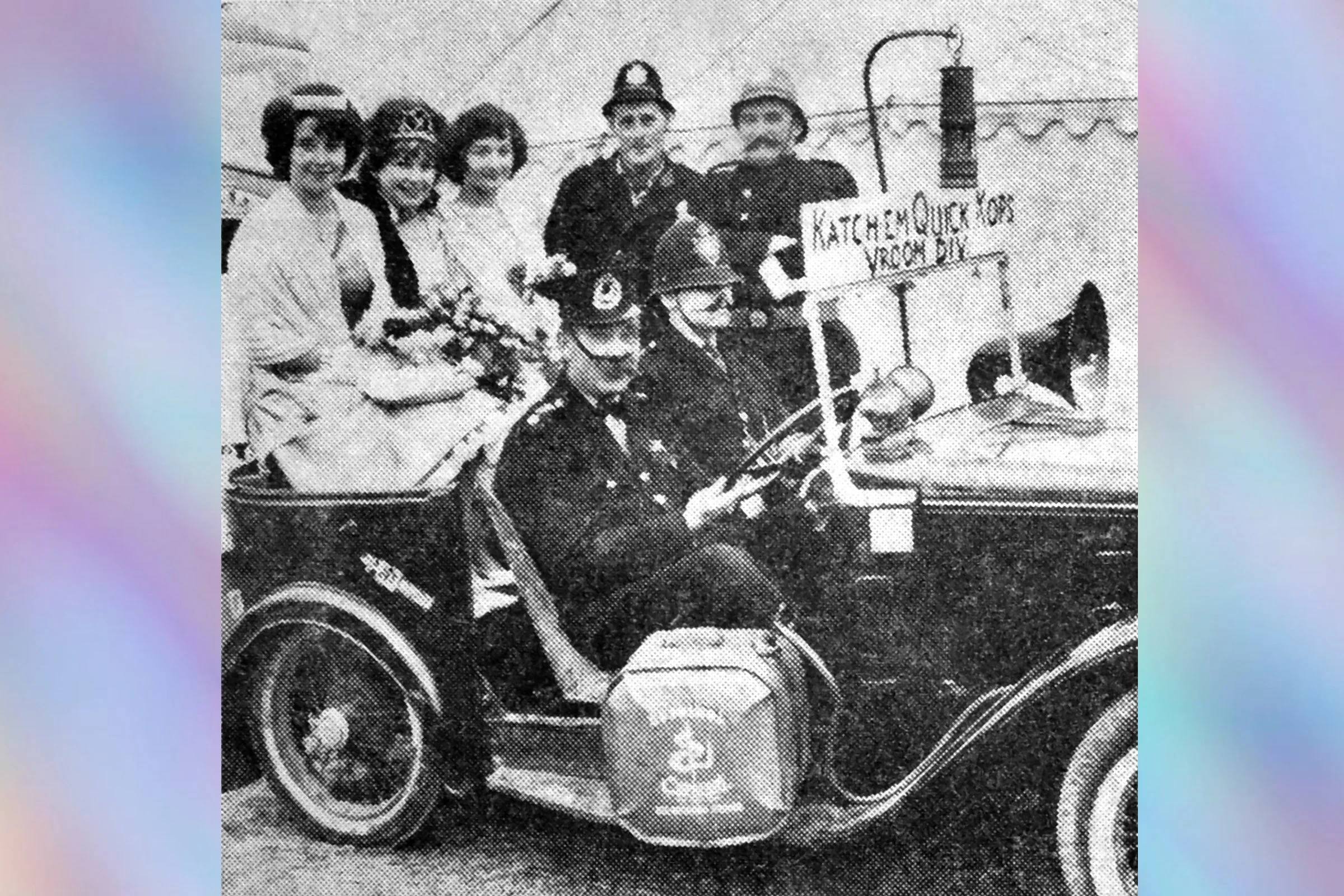 Katchem Qwik Kops with Carnival Queen & Attendants