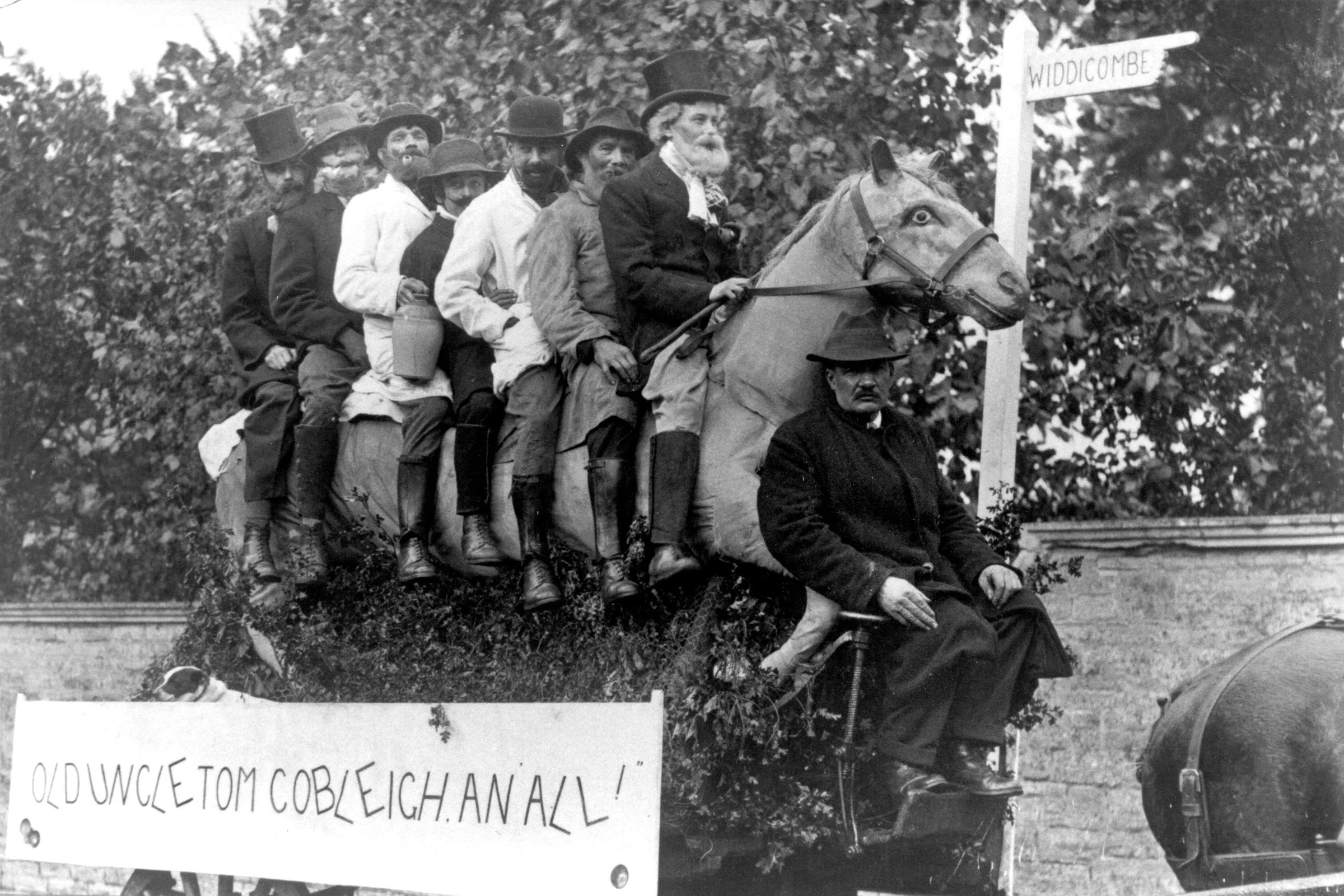  WIDDICOMBE FAIR  by Houston Cloth Mill