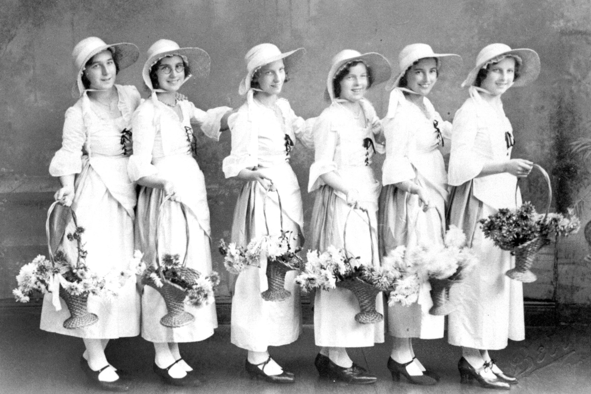  English Lavender  Butler and Tanner Sports Club