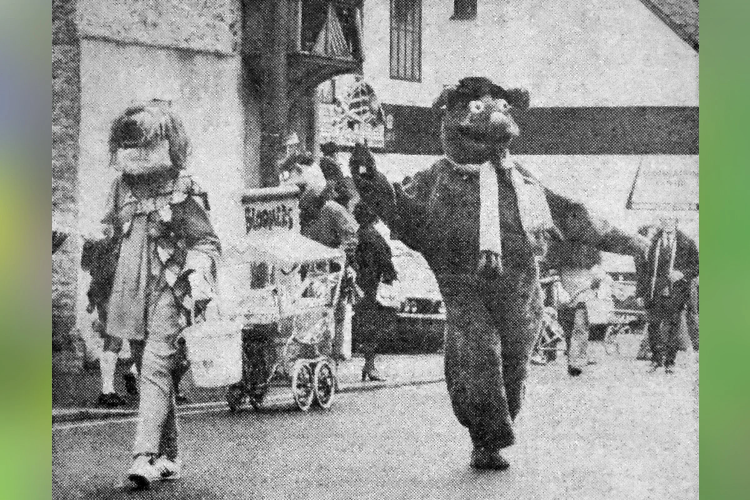 Muppet Show - Globe Inn Social Club