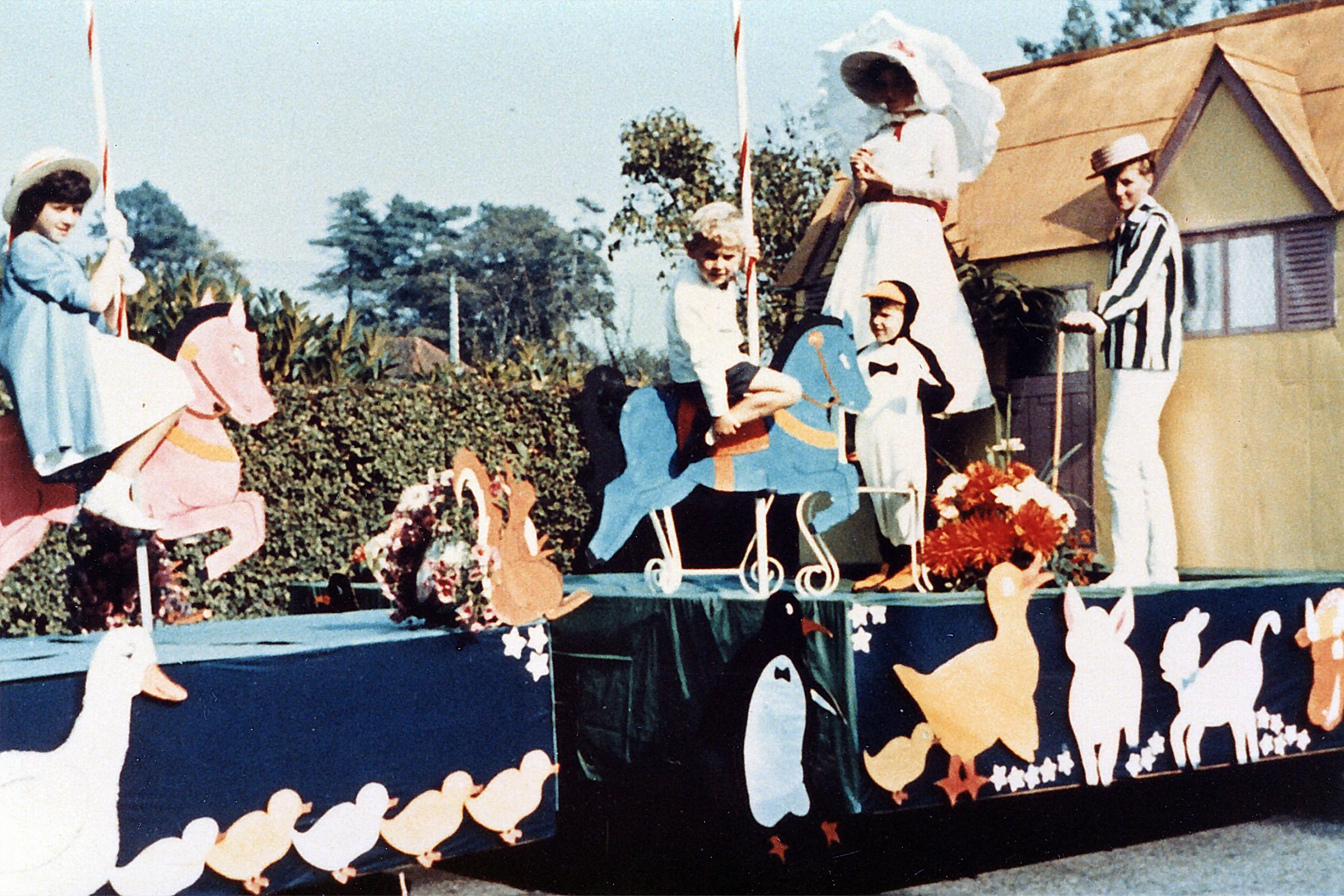 Mary Poppins - Ellis Family