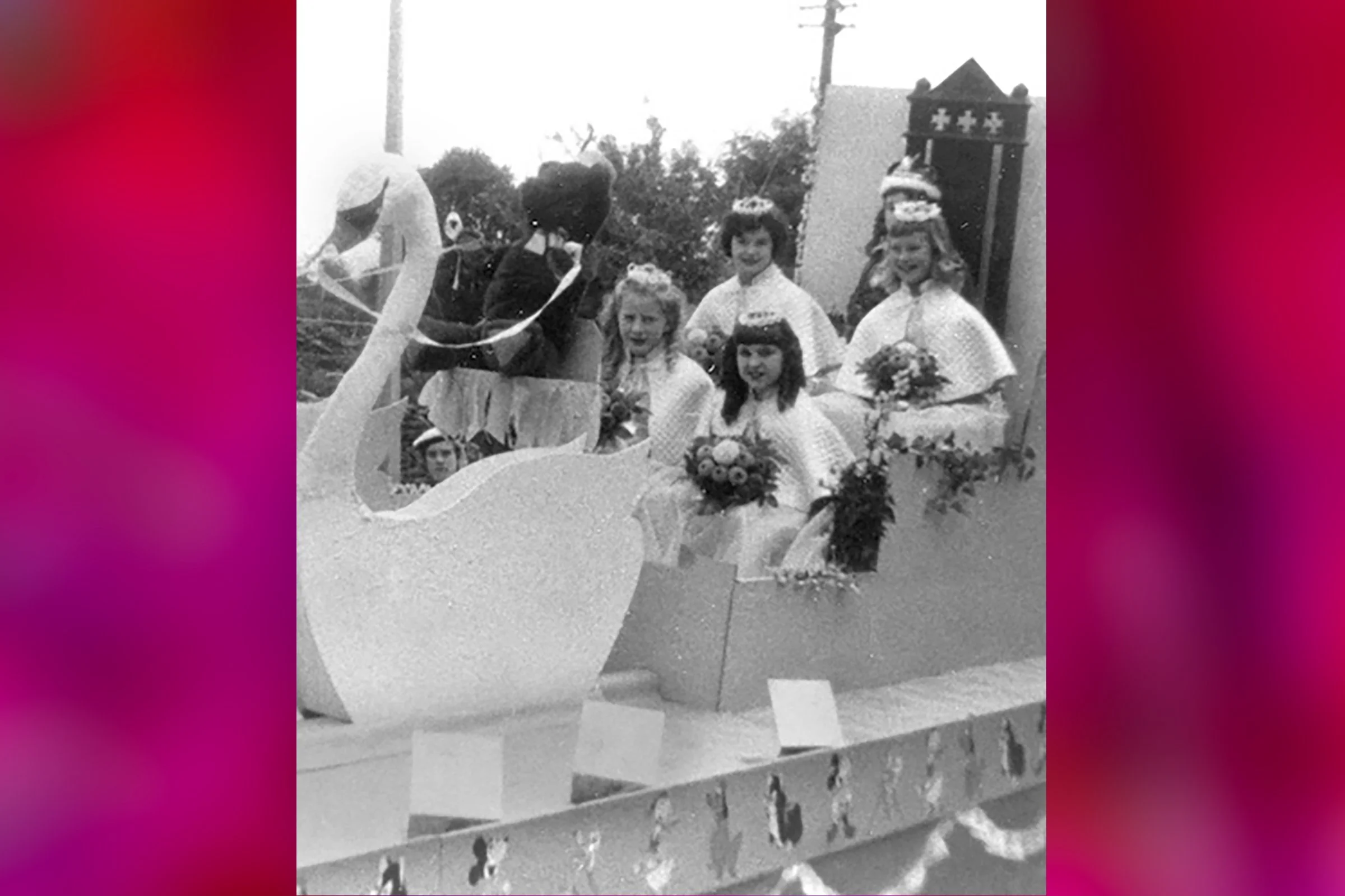  ROSALIE  on float with ANNETTE EDWARDS, PATRICIA ALDERMAN, SUSAN SEVIOUR, LINDSEY BOX 1960