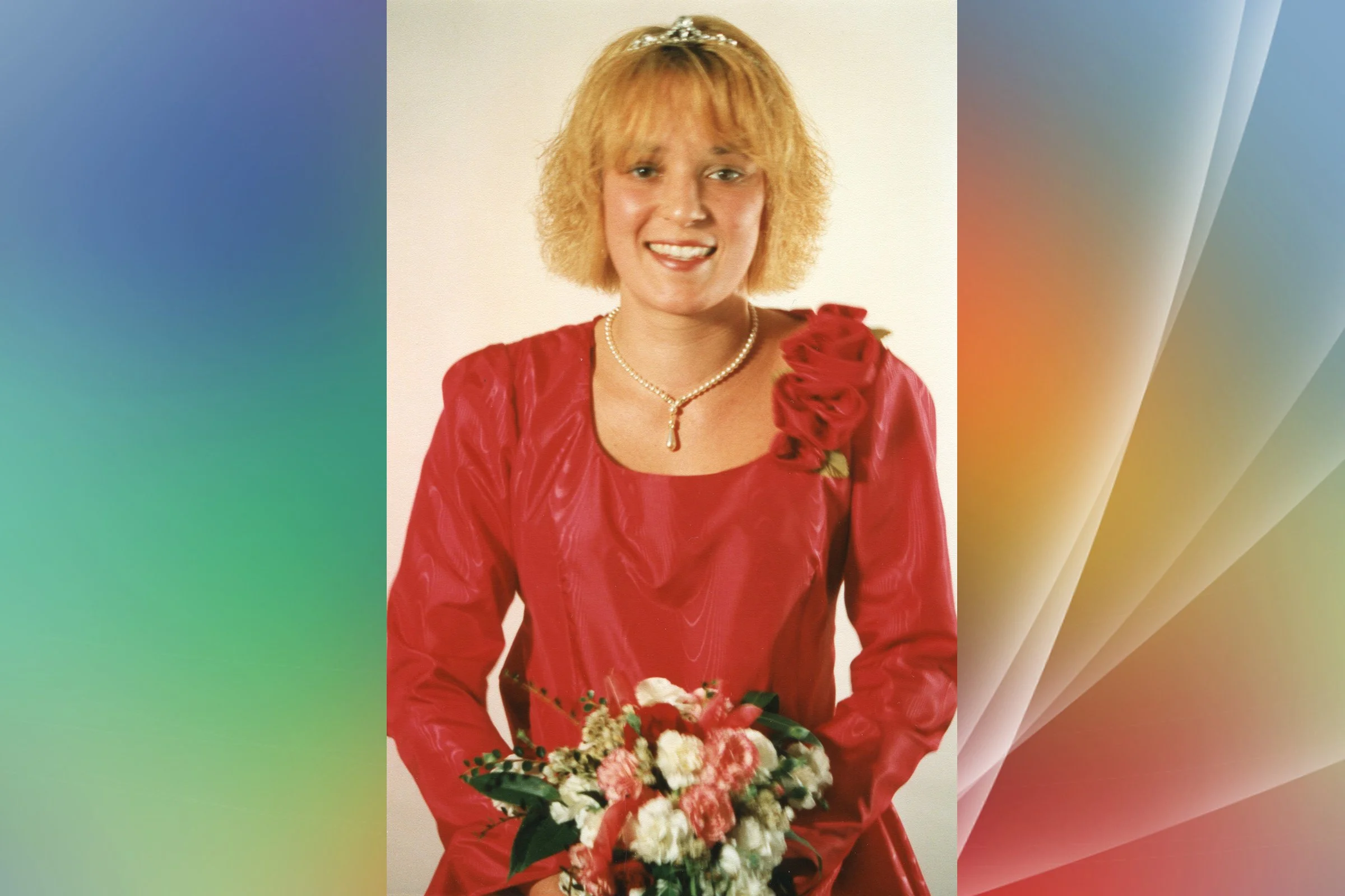 AMANDA GOVER - Attendant