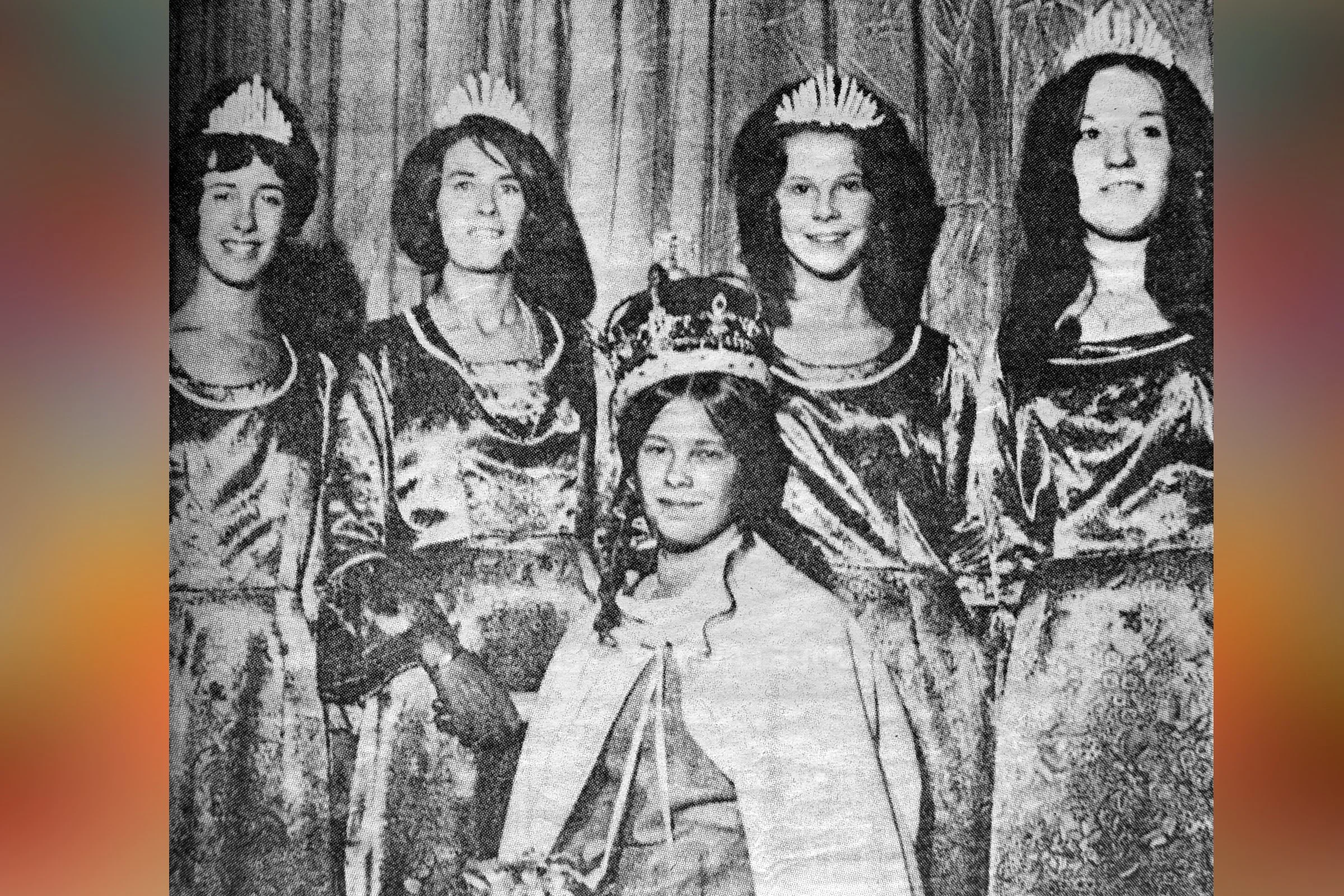  GERALDINE PATTERSON  QUEEN 1971 with attendants PATRICIA WATTS, GILLIAN BURGESS, ANDREA JONES, HEATHER PERKINS