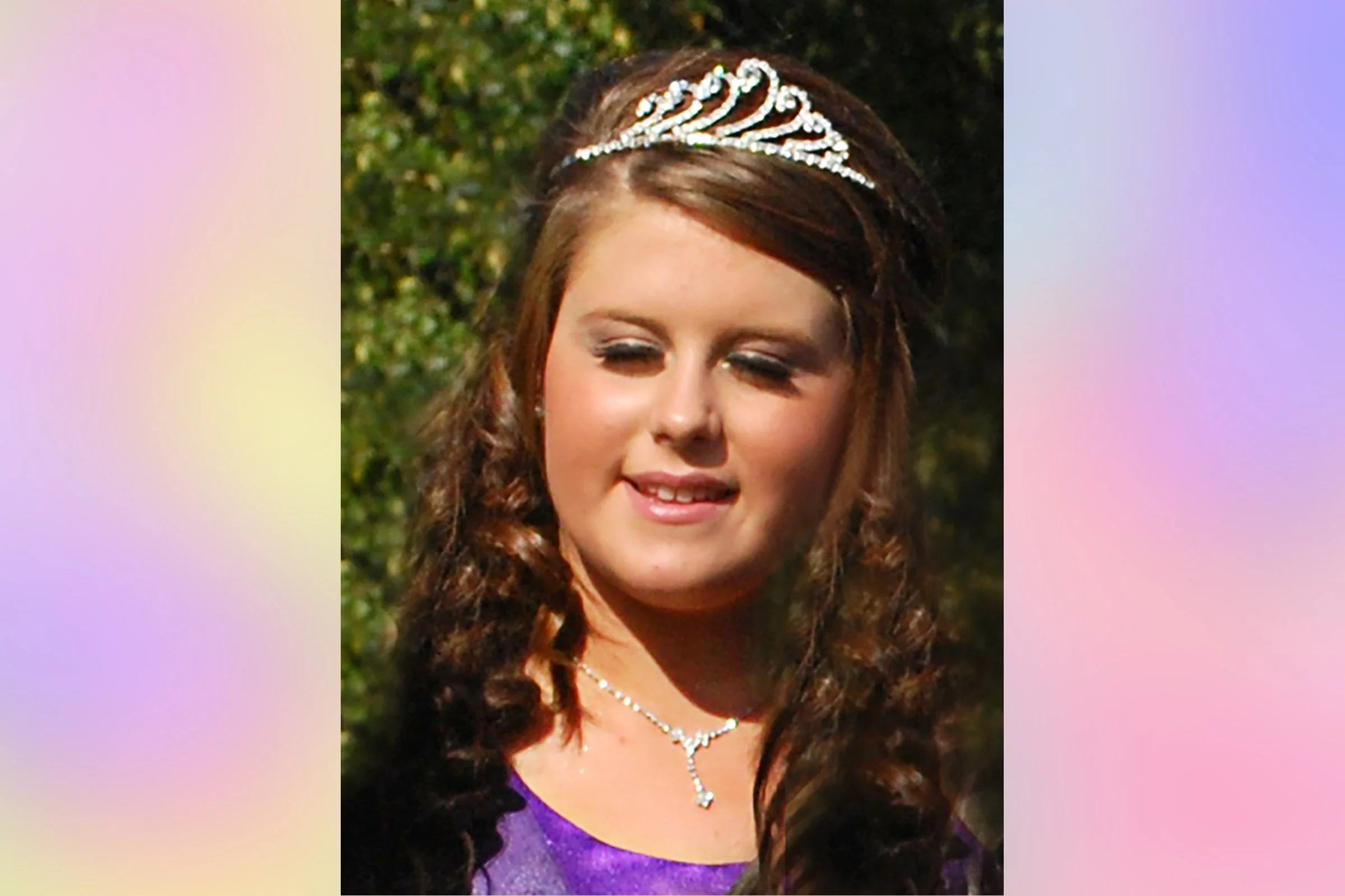 LAUREN CHAPMAN - Attendant