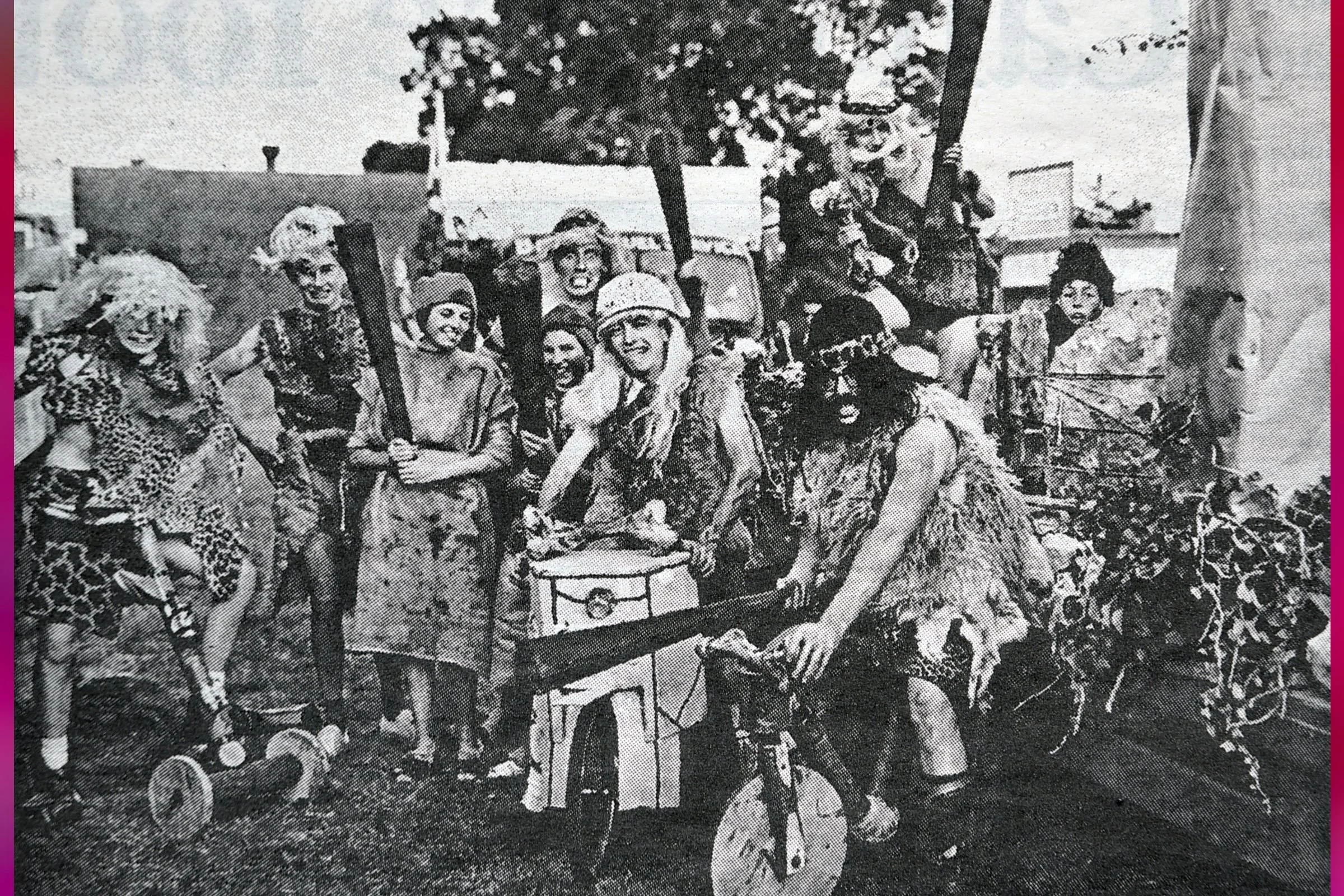Ye Stoneage Frome Wheelers - Jim Bartlett, Ian Spearing, F Hockey, Jean Daniels, Yvonne Brixey, J & W Hodder, J Kelsey, T Whittington