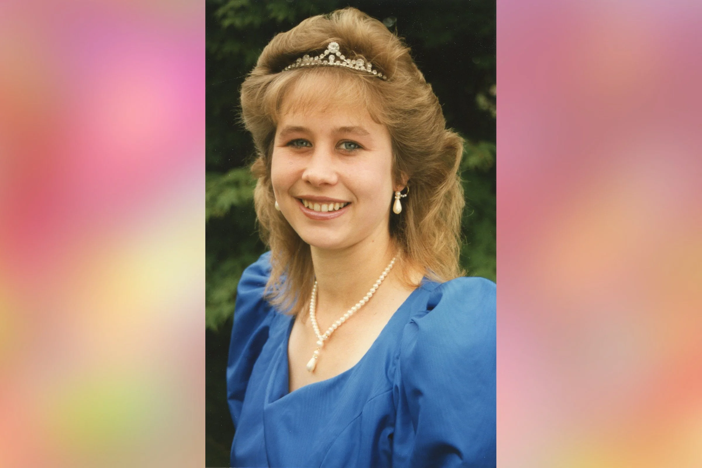 LORETTA BOTTLE - Attendant