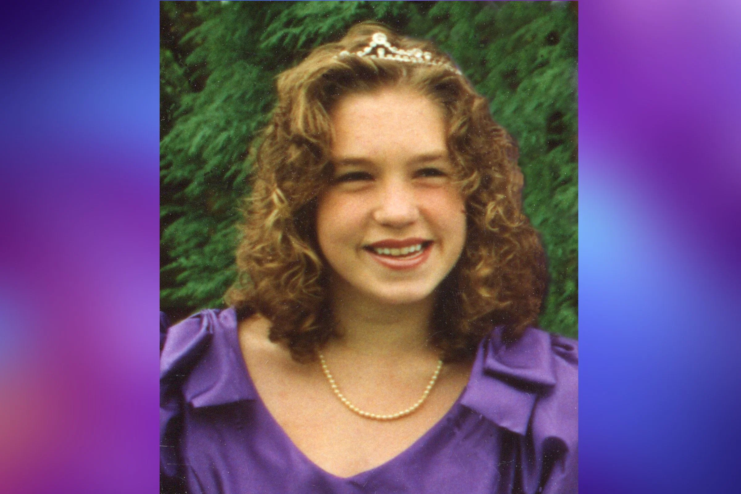 AMANDA LOWDER - Attendant