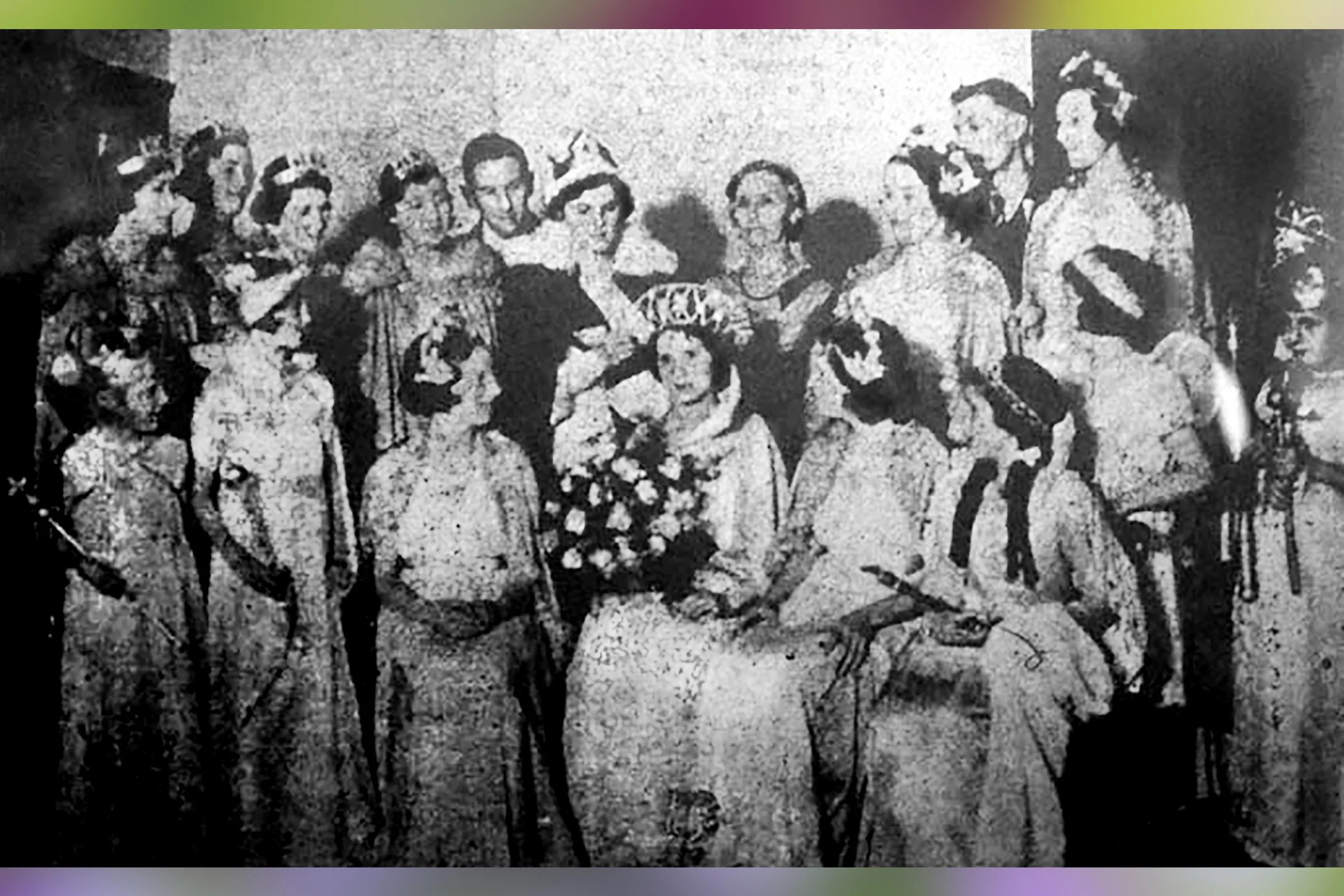  DOREEN  with other contestants including her attendants IVONA PERKINS, JOAN MORRIS, B LOVE, C LANGDON 1936
