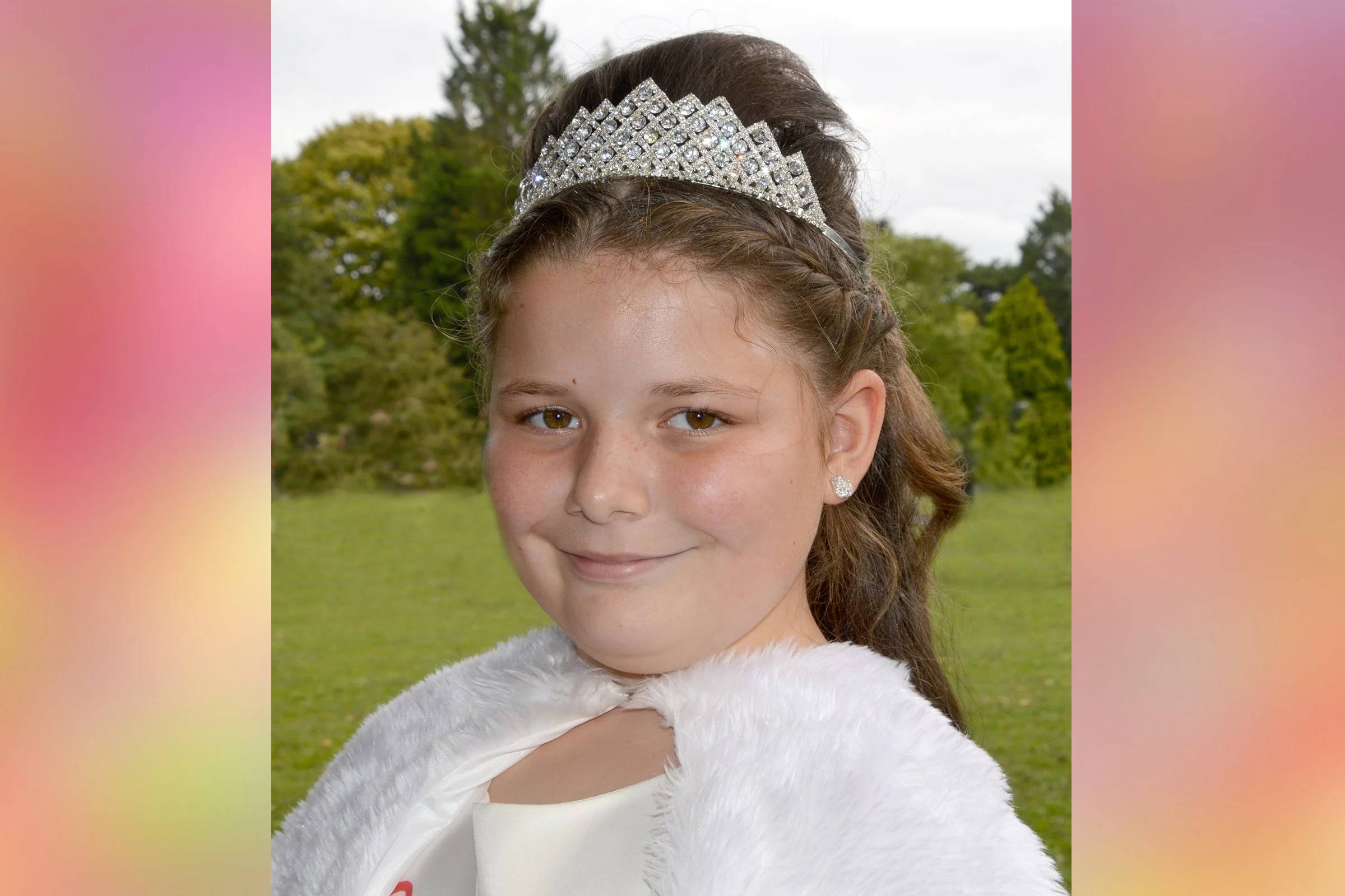 MILLY MAY AYRES - Children's Attendant