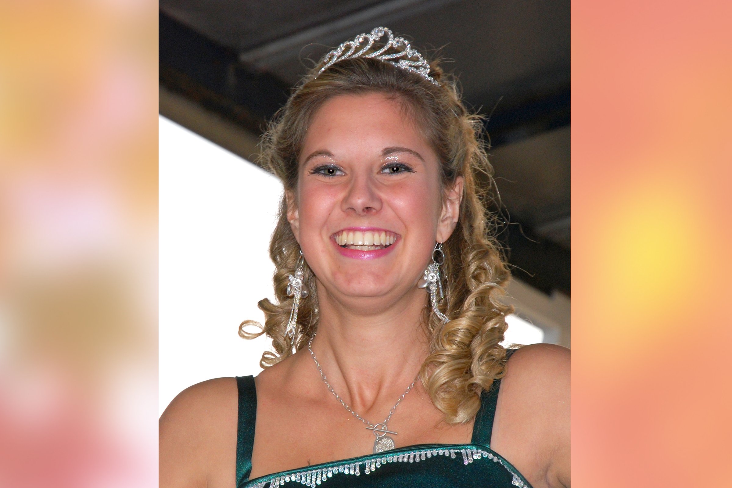 FIONA EASTON - Attendant