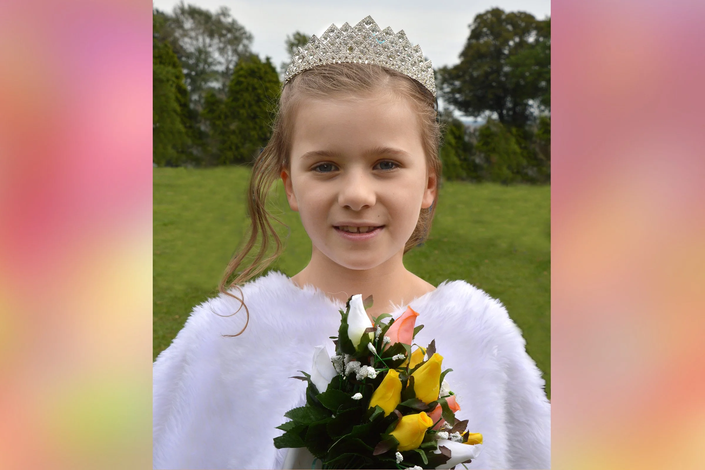 ALEXIS TOOP - Children's Attendant