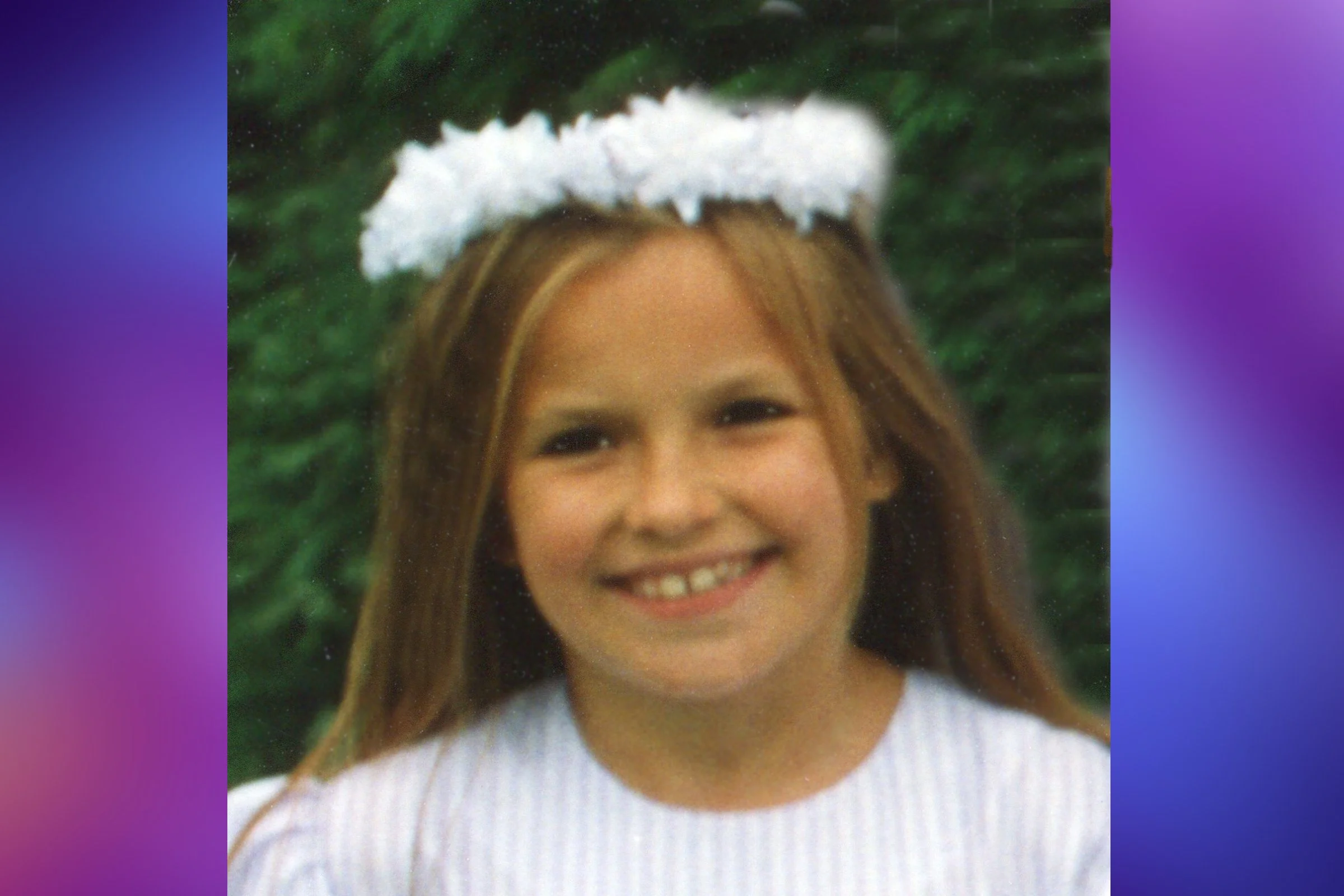 CLAIRE MOORE - Children's Attendant