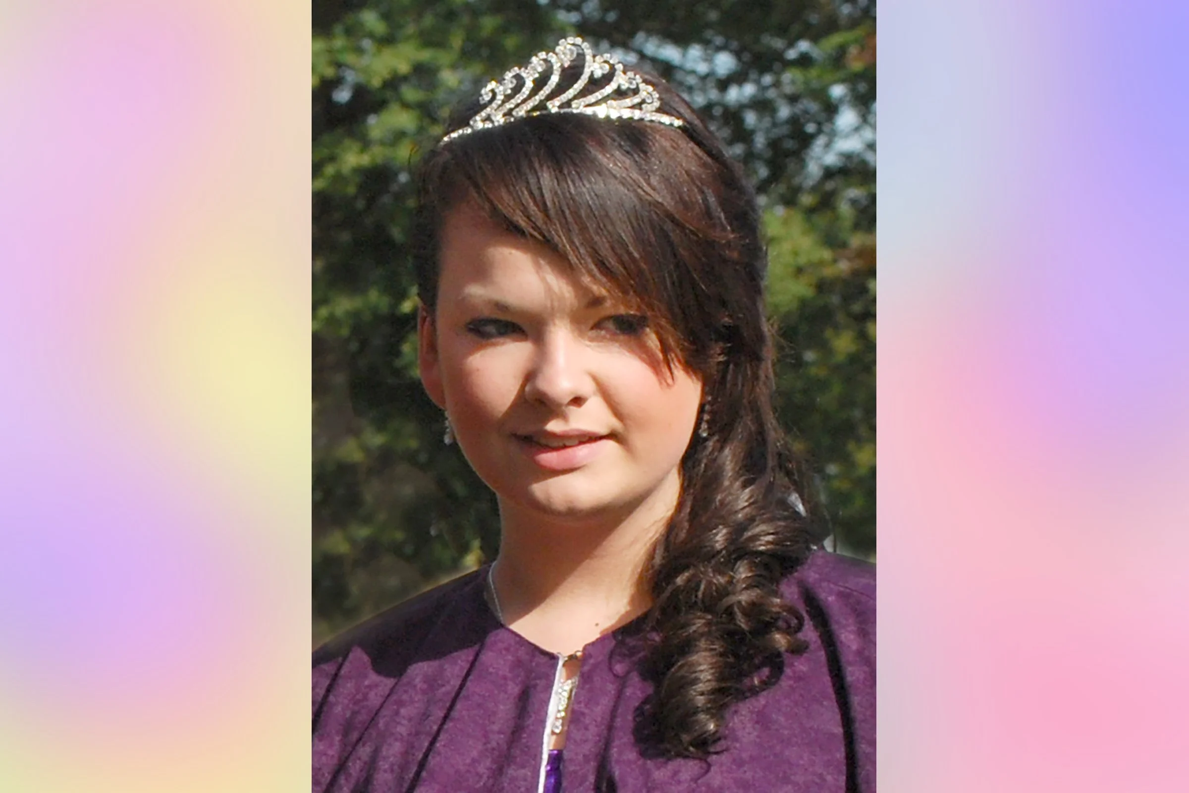 AMY COLES - Attendant