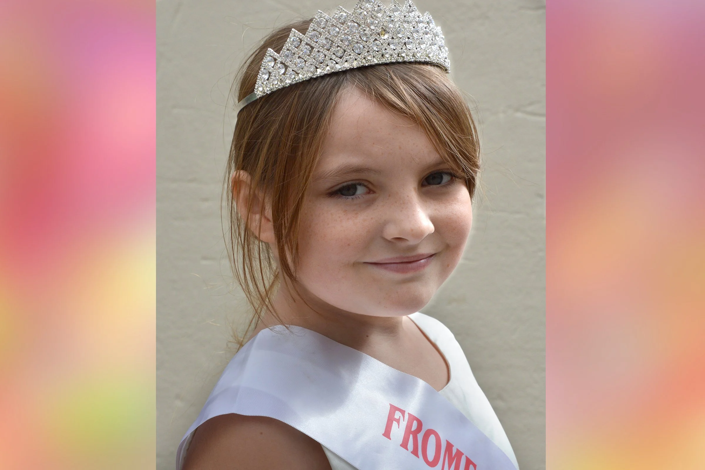 DEMI LEIGH HENDY - Children's Attendant