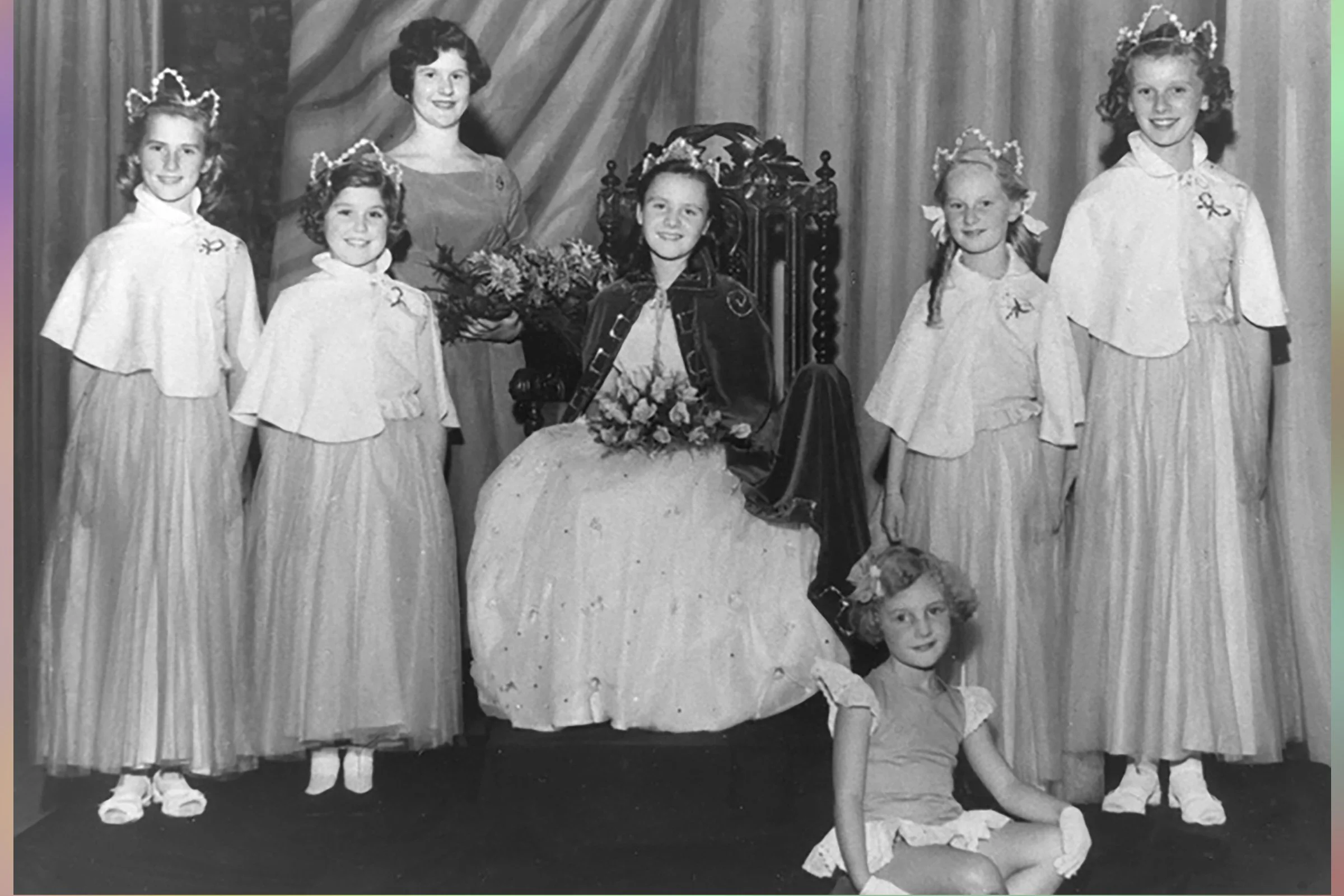  KARYN HOLE  - CHILDREN'S QUEEN 1957 with DOREEN HEWITT, ANNE CARTER, SUZANNE HALL & WENDY BELCHAM