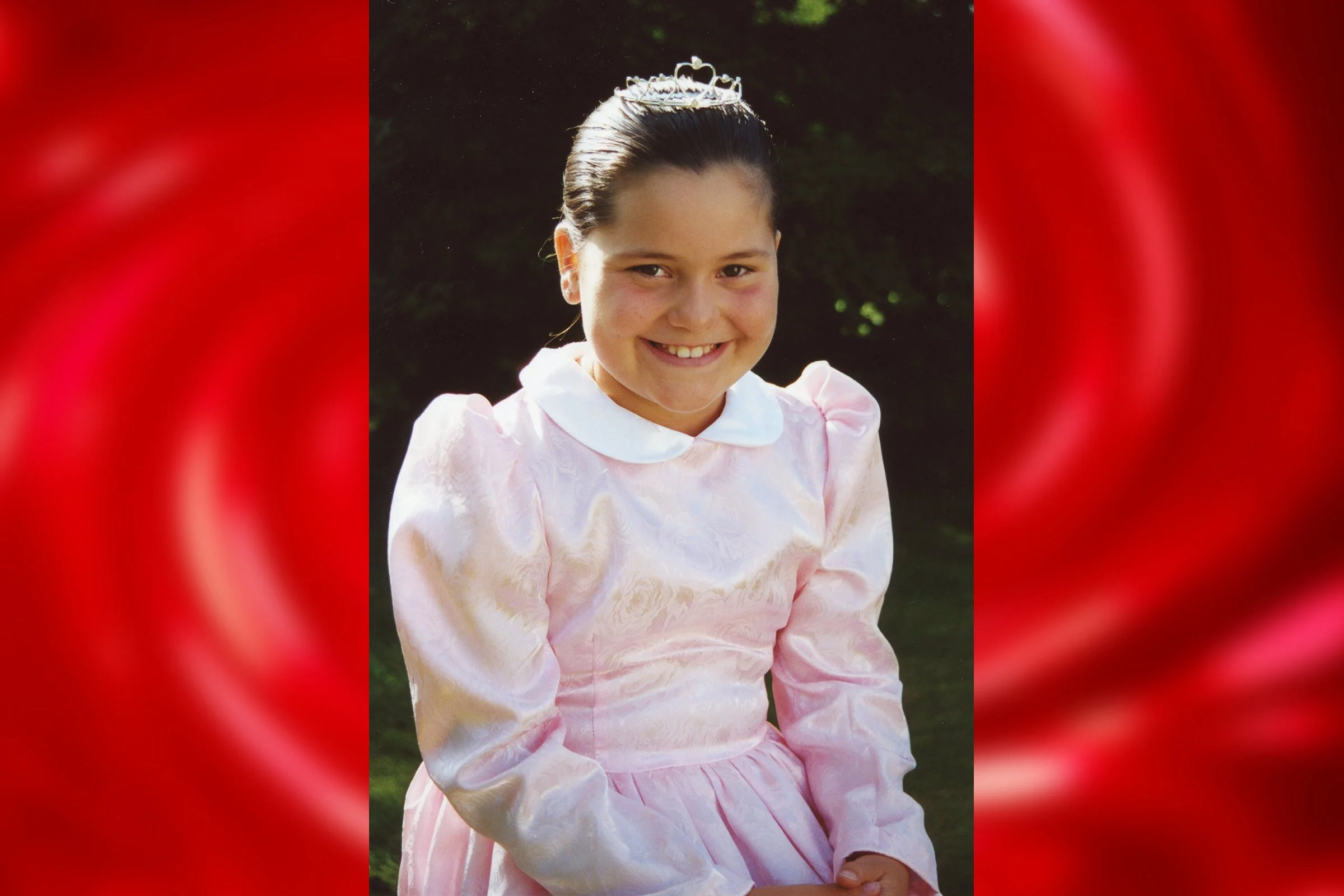 CLAIRE McLOUGHLIN - Children's Attendant