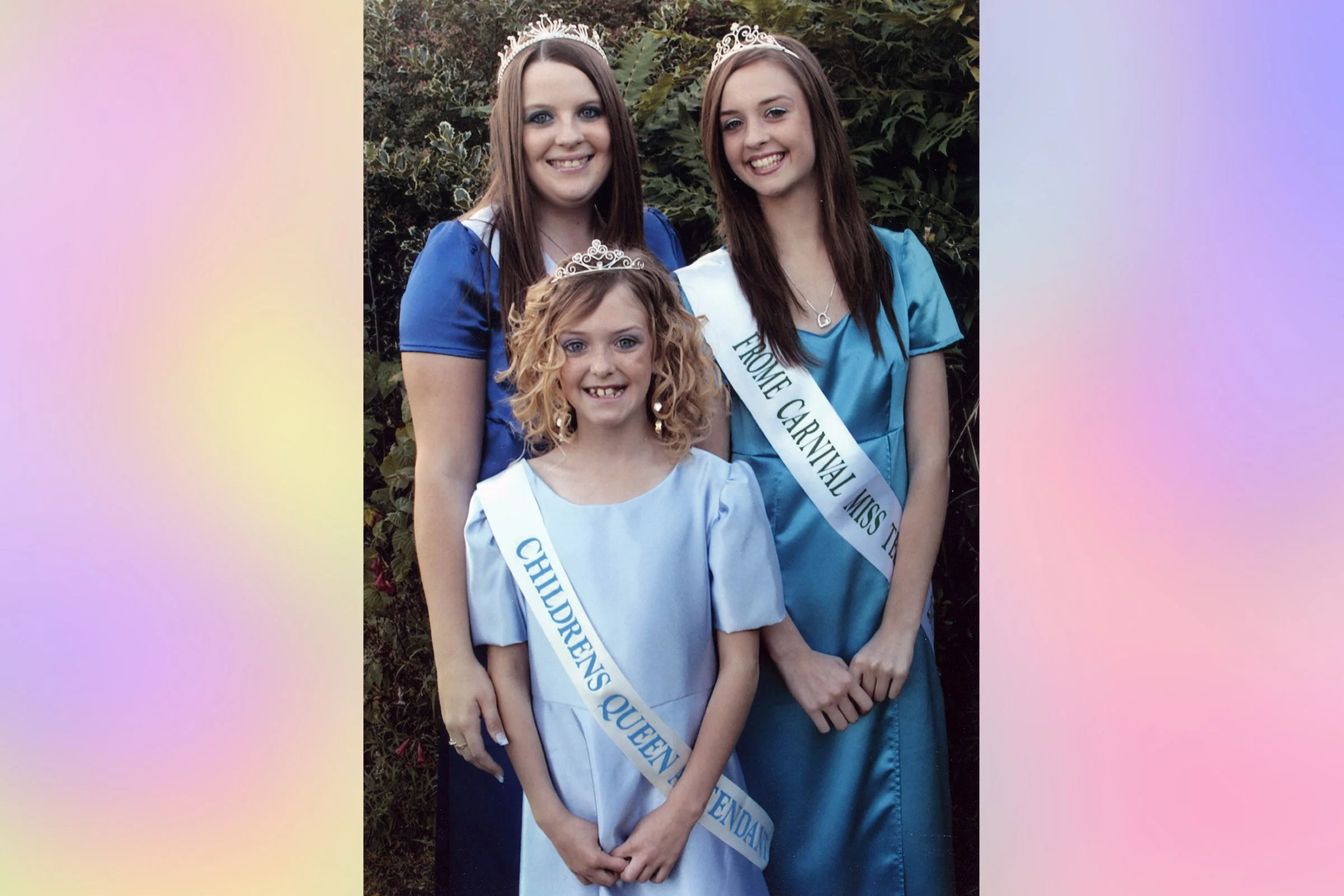 THREE SISTERS - Emma Viner, Stacy Marklew, Billie Marklew