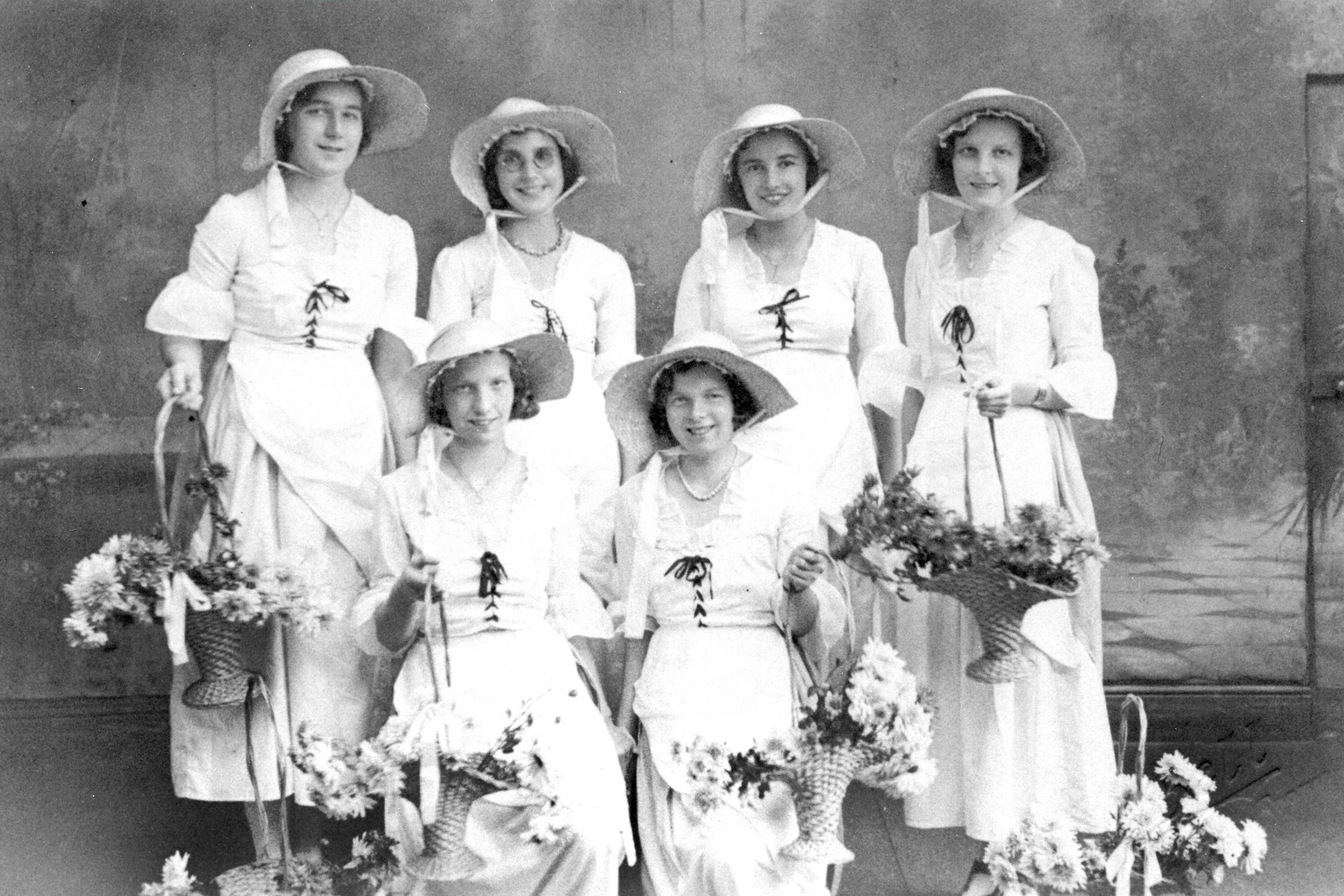  English Lavender  Butler and Tanner Sports Club