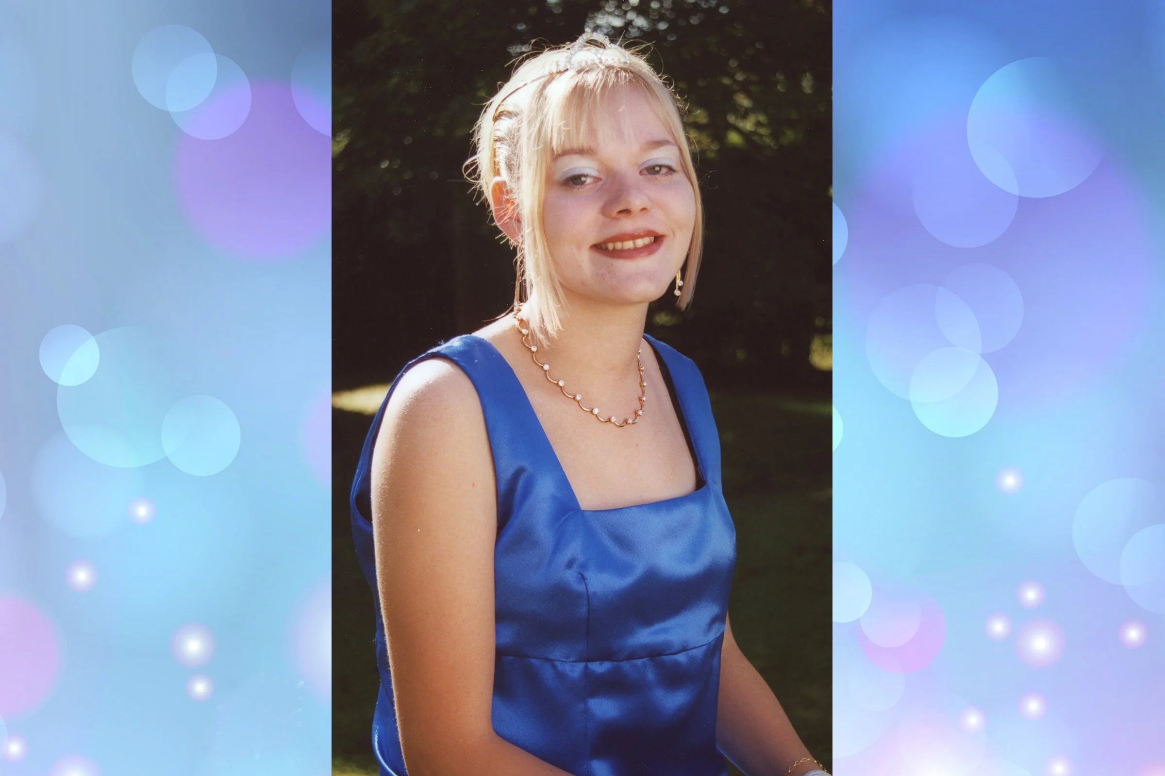 SARA WOOD - Attendant