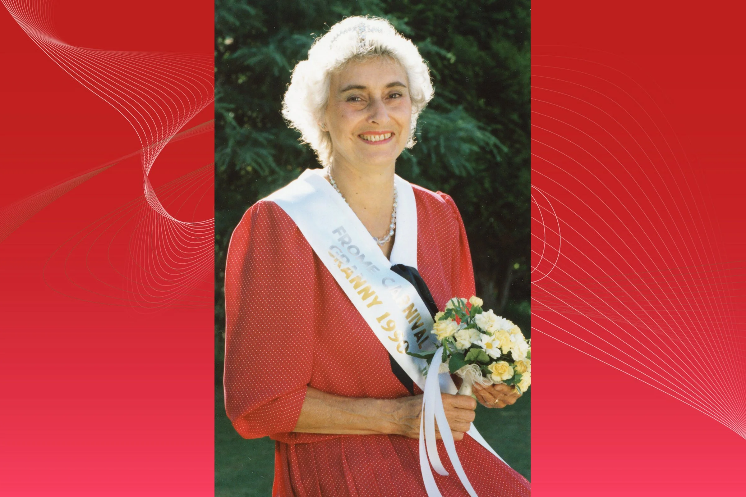  JUNE BARNES  - CARNIVAL GRANNY