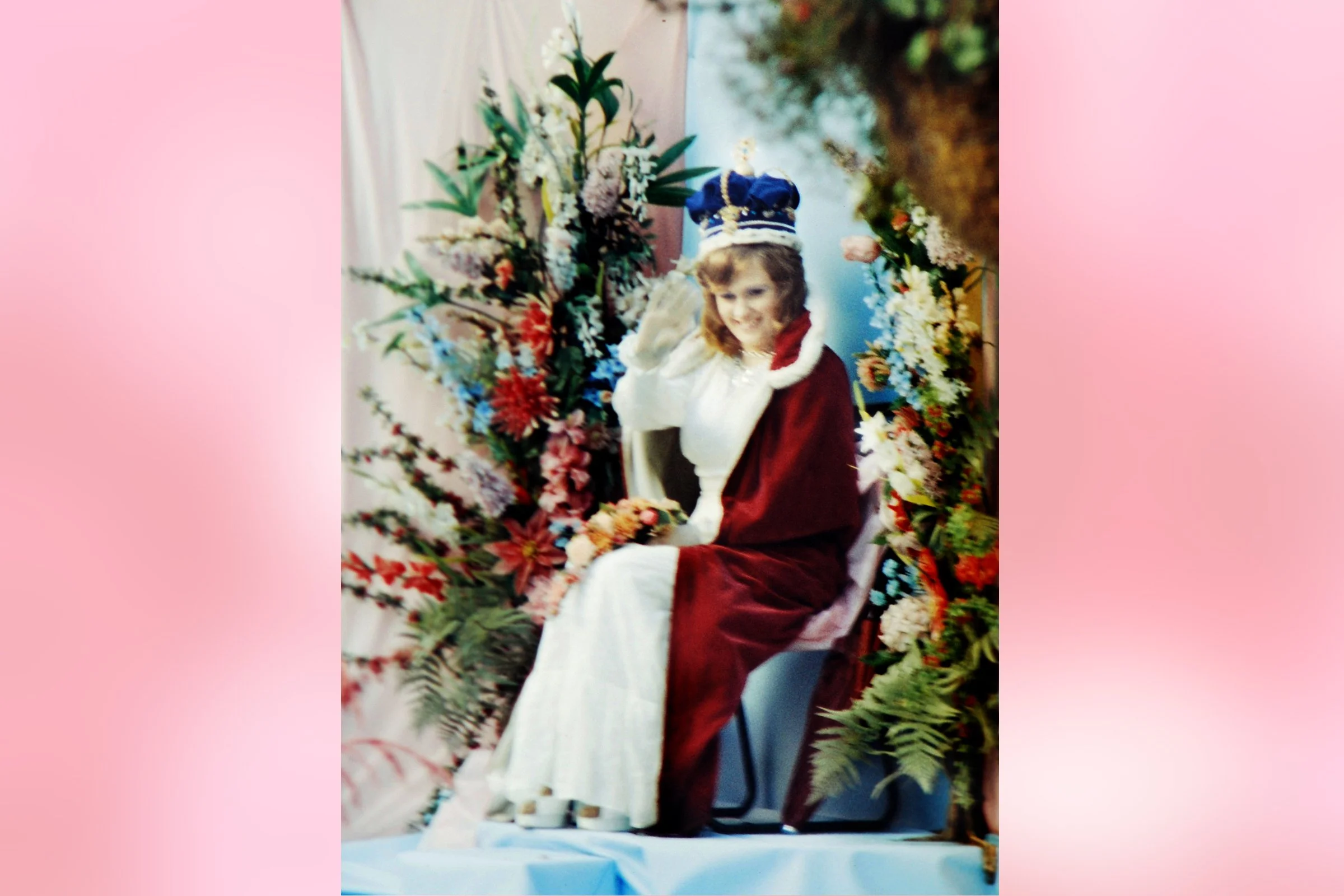  SALLY PEARCE  - QUEEN 1973