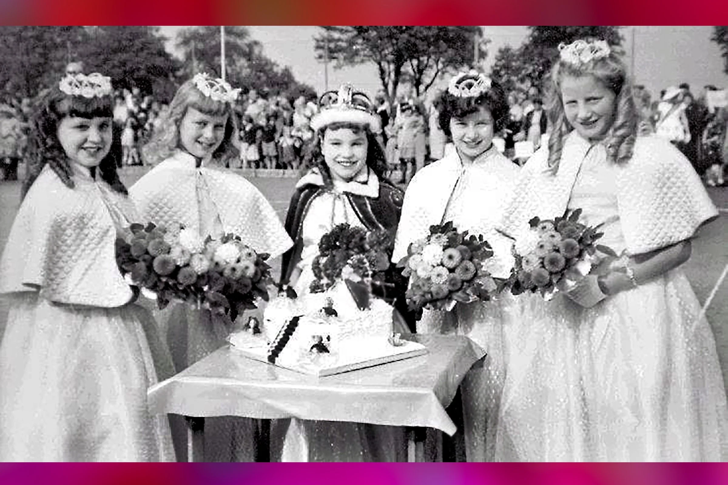  ROSALIE  with attendants ANNETTE EDWARDS, PATRICIA ALDERMAN, SUSAN SEVIOUR, LINDSEY BOX 1960