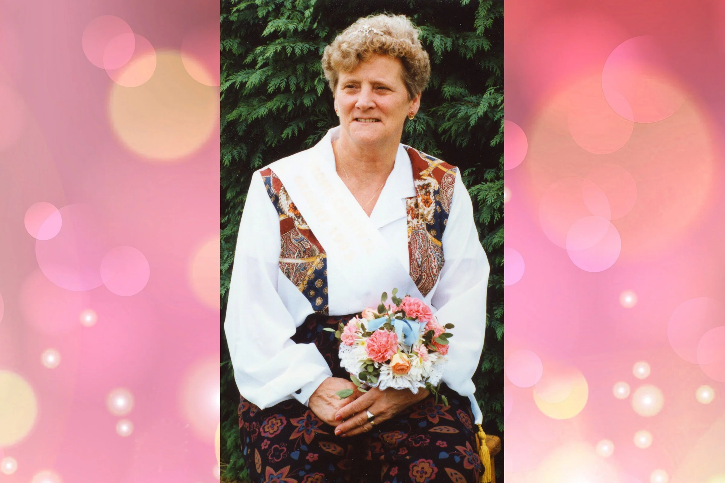  PRICILLA STACEY  - CARNIVAL GRANNY