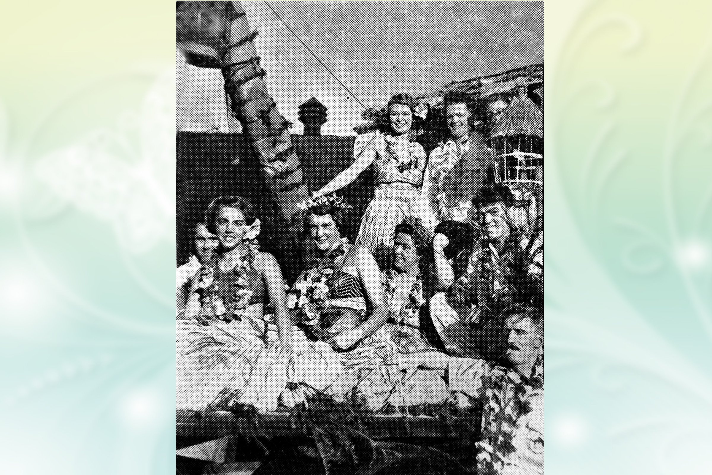 Hawaiian Idyll - Frome Swimming Club