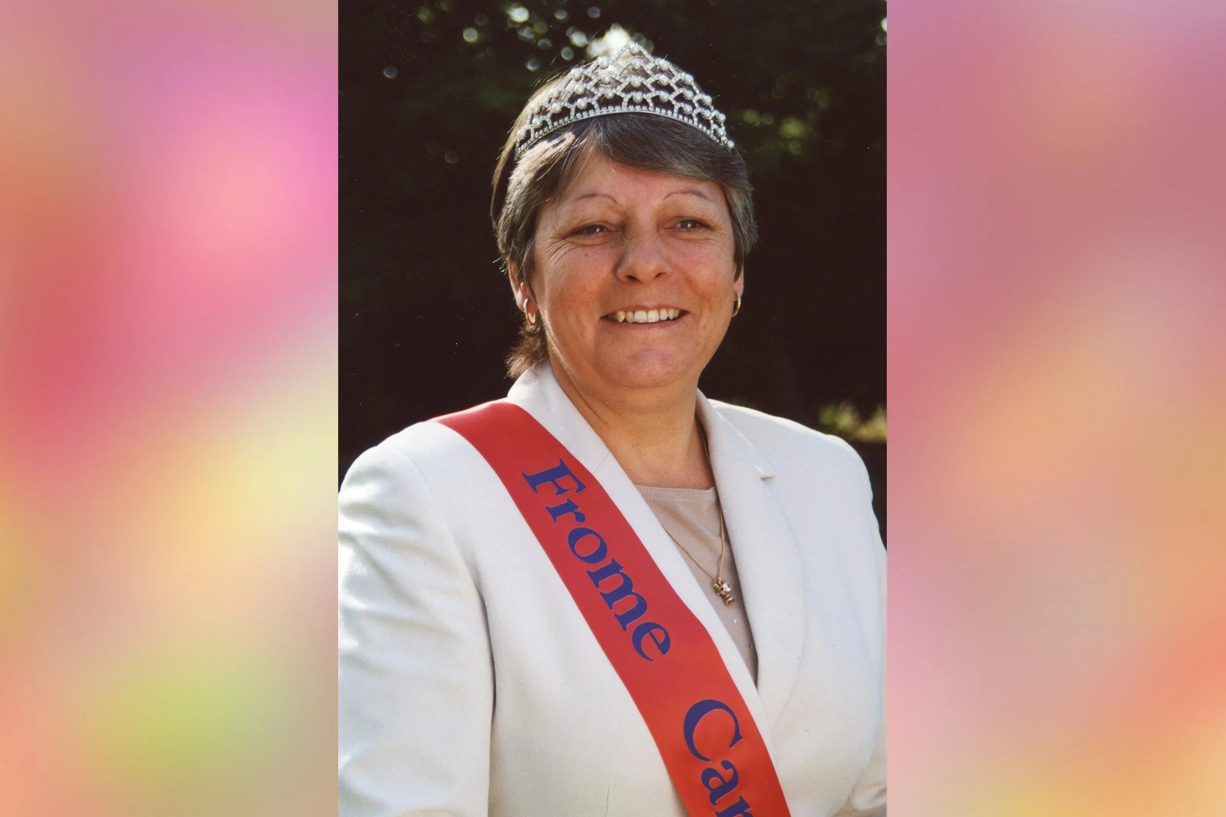  ELIZABETH JOYCE  - CARNIVAL GRANNY