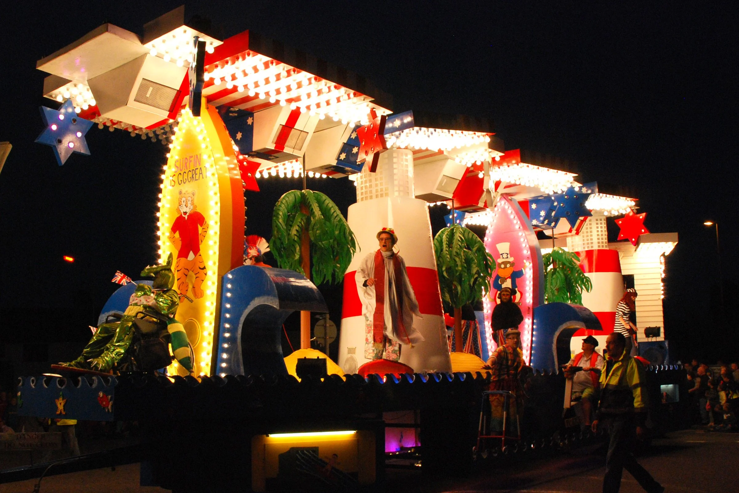 Everybody's Surfing - Just Georges CC, Sturminster Newton