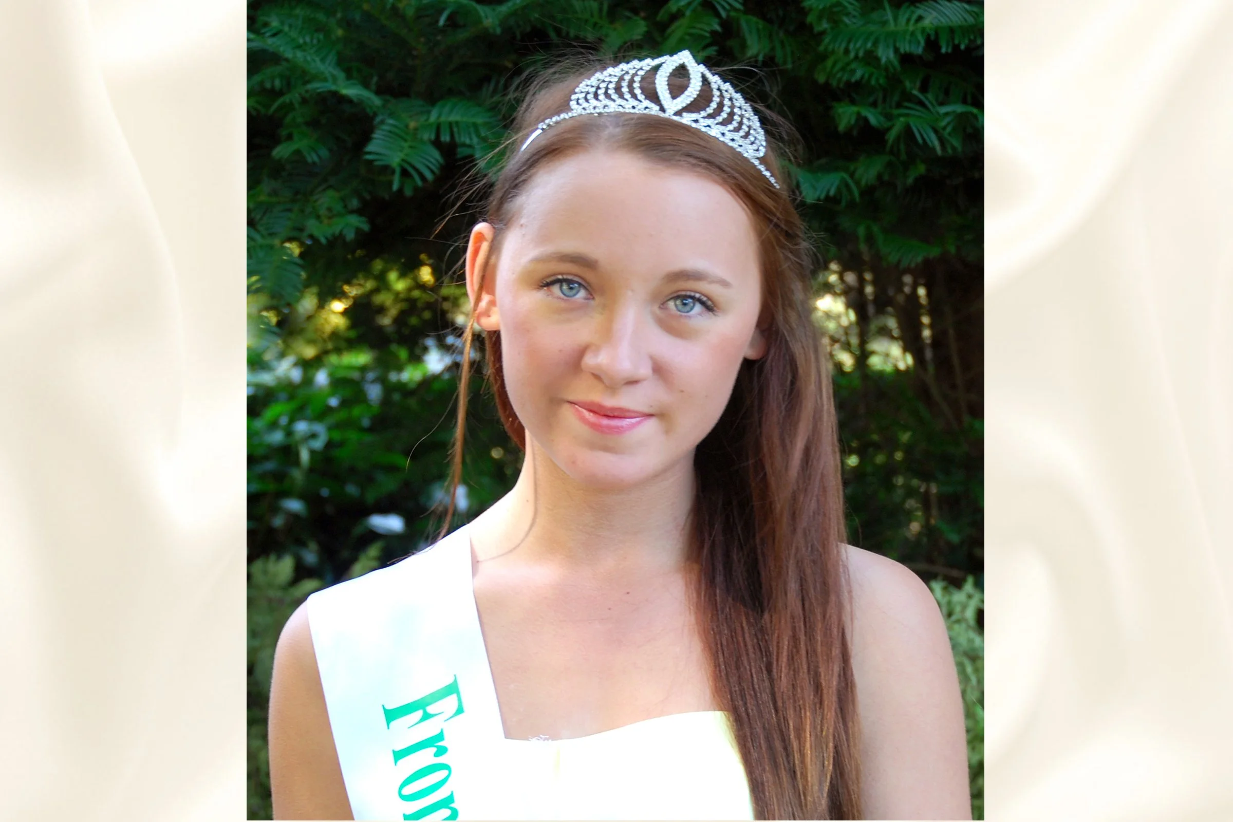 SASHA STAMFORD - Teenage Attendant