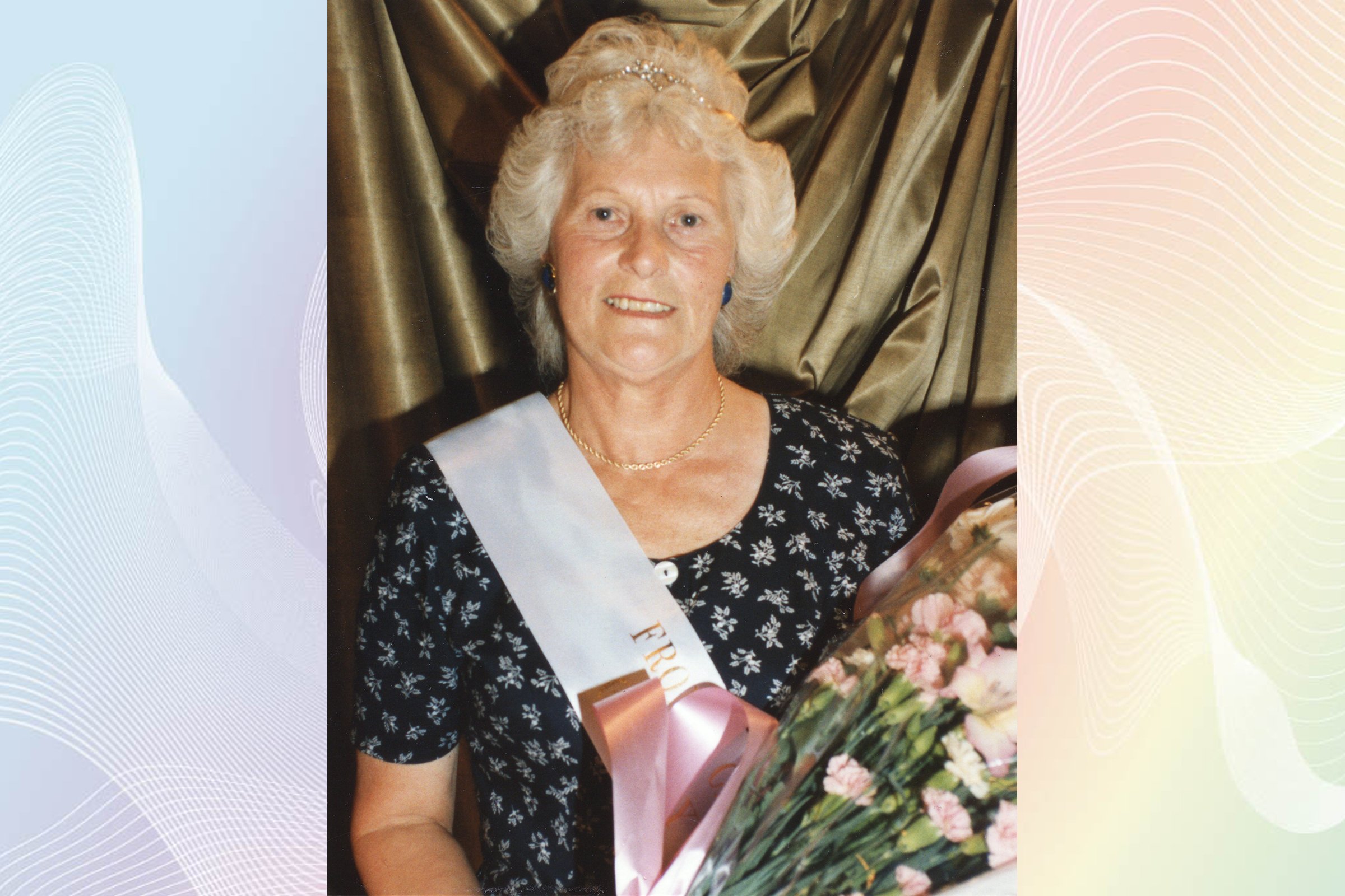  SHIRLEY WYATT  - CARNIVAL GRANNY